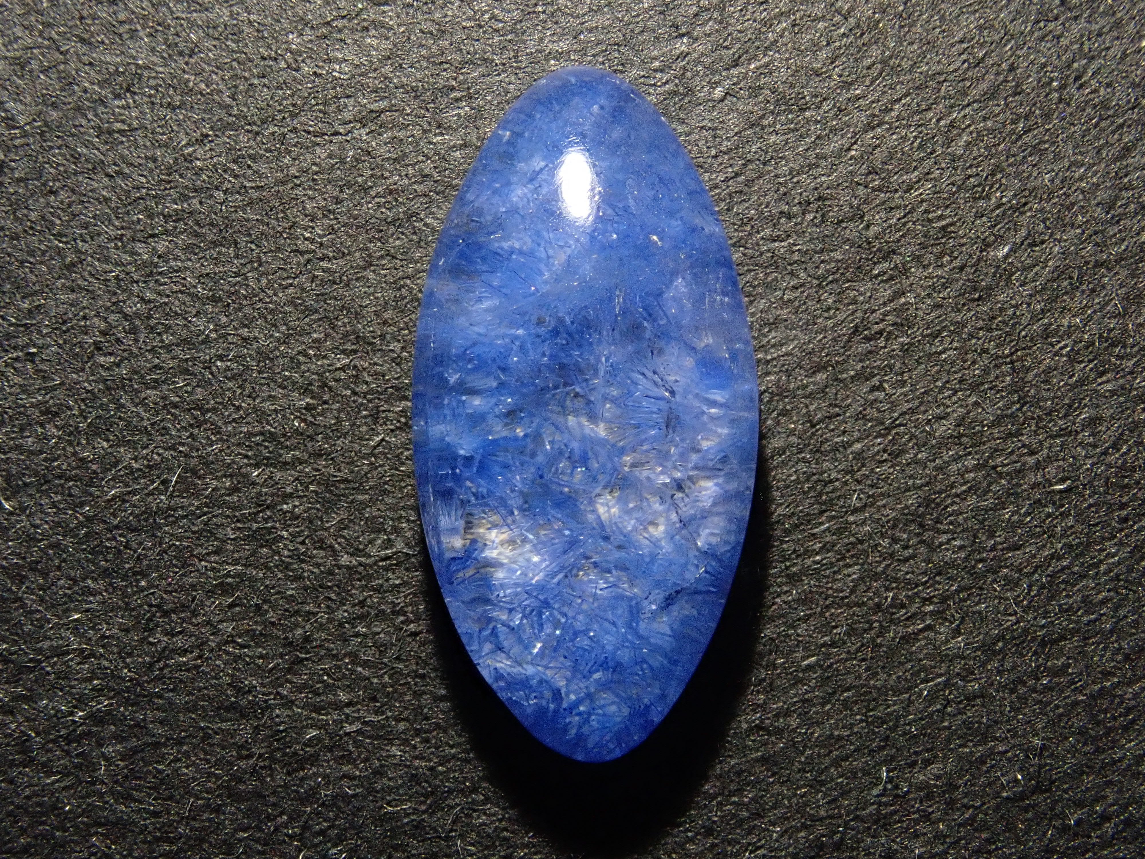 【12561973掲載】ブラジル産デュモルチェライトインクォーツ 2.446ctルース