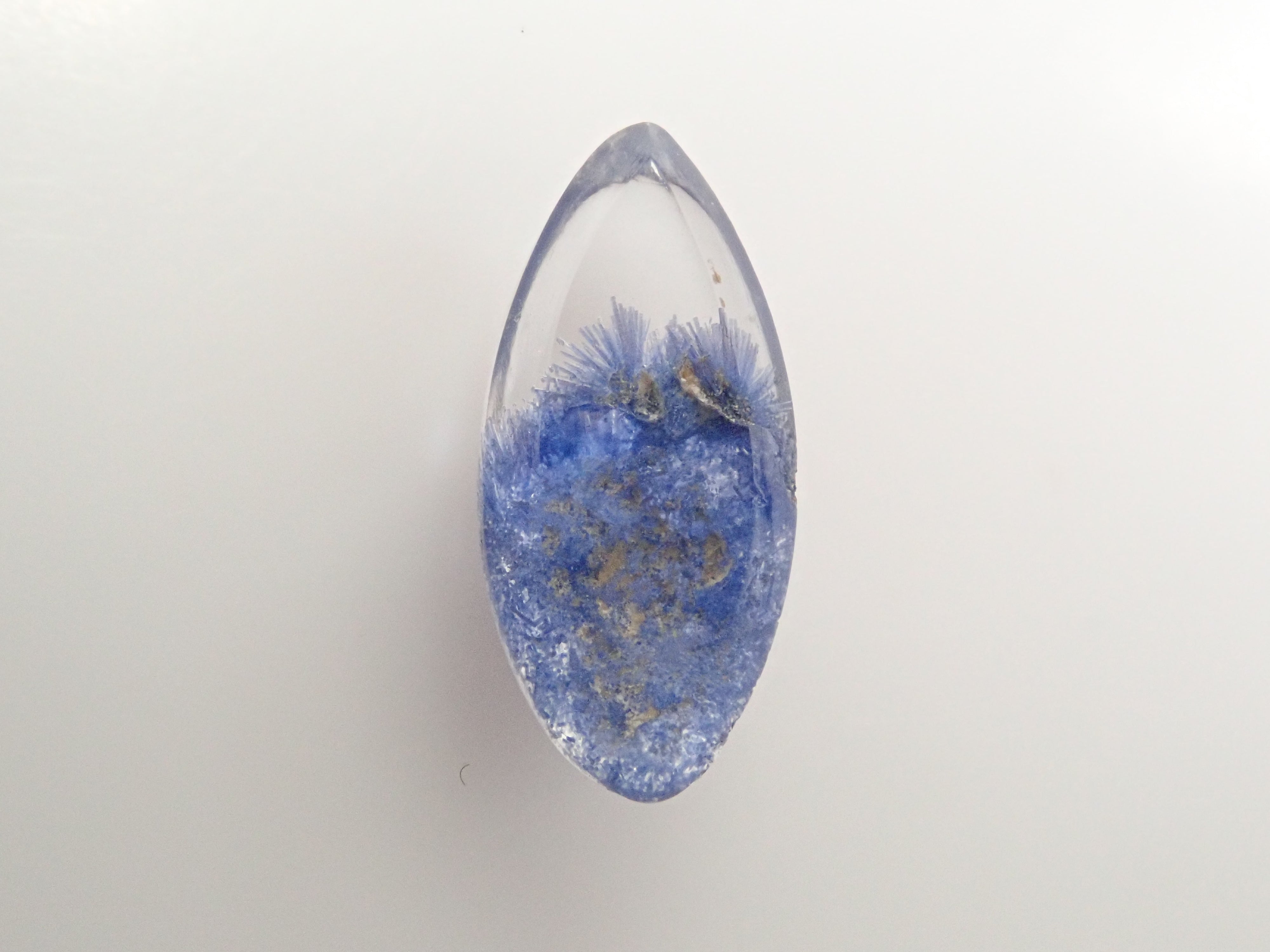 【12561974掲載】ブラジル産デュモルチェライトインクォーツ 2.054ctルース