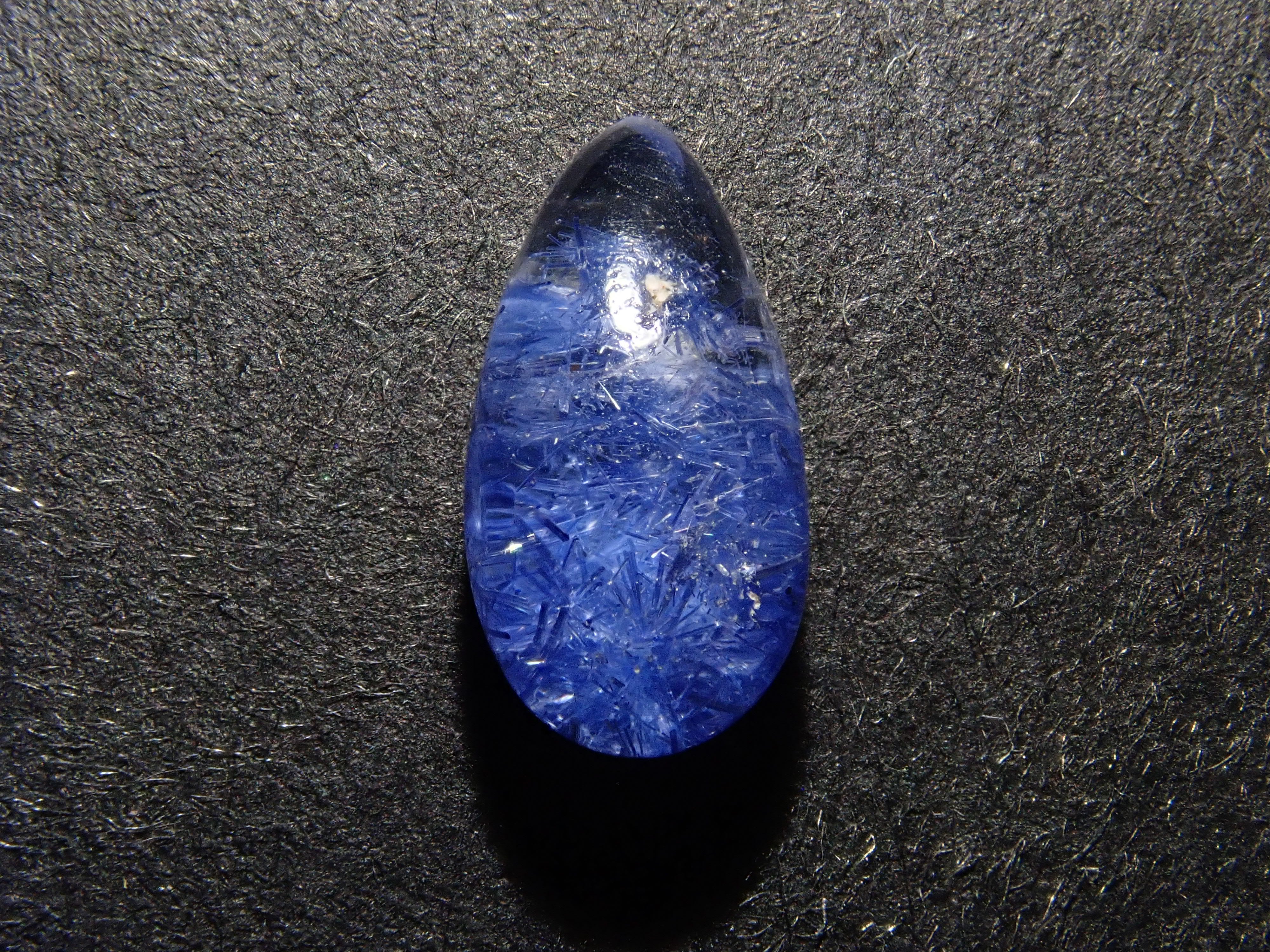 【12561977掲載】ブラジル産デュモルチェライトインクォーツ 1.383ctルース