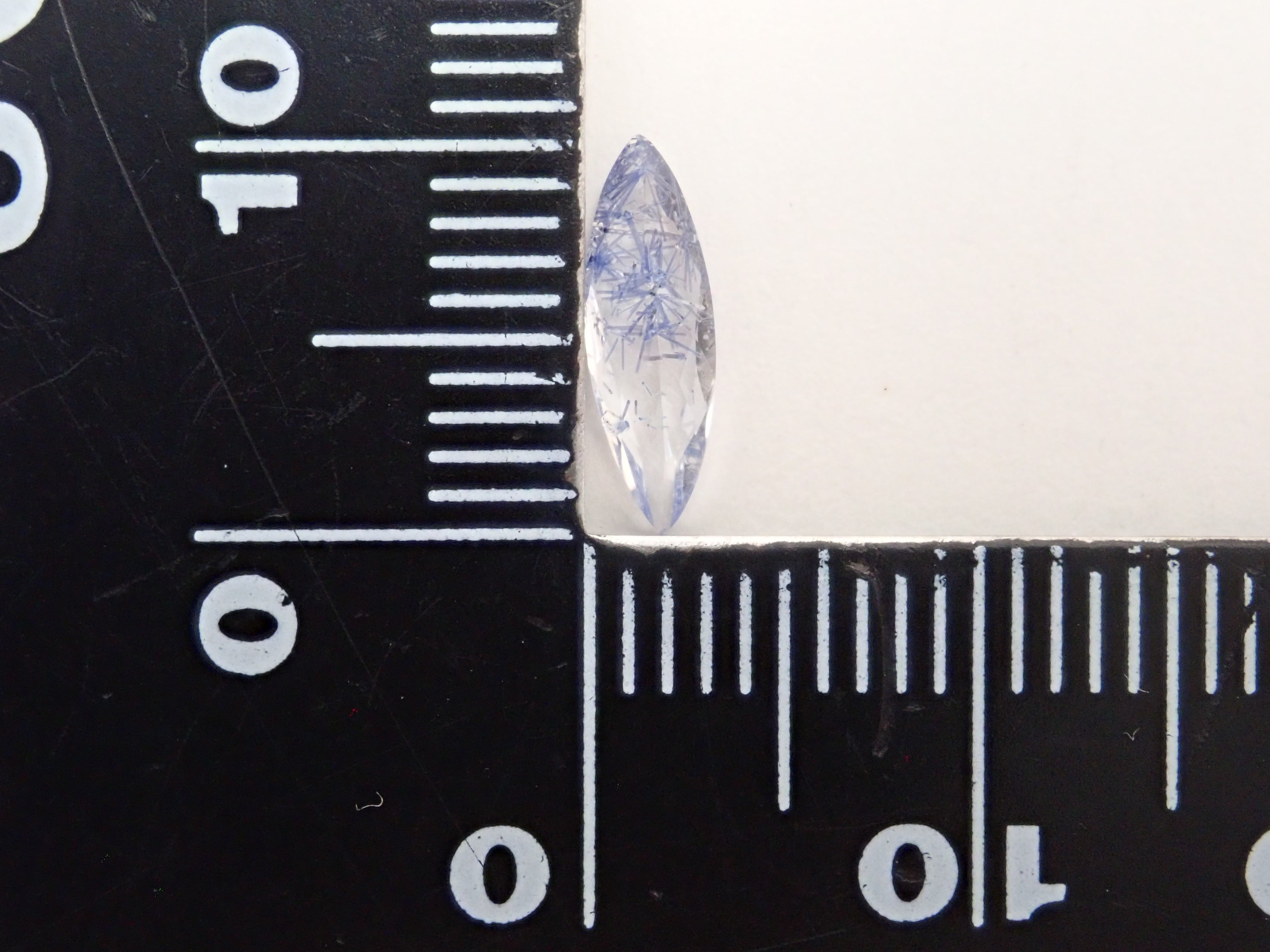 【12561969掲載】ブラジル産デュモルチェライトインクォーツ 0.463ctルース