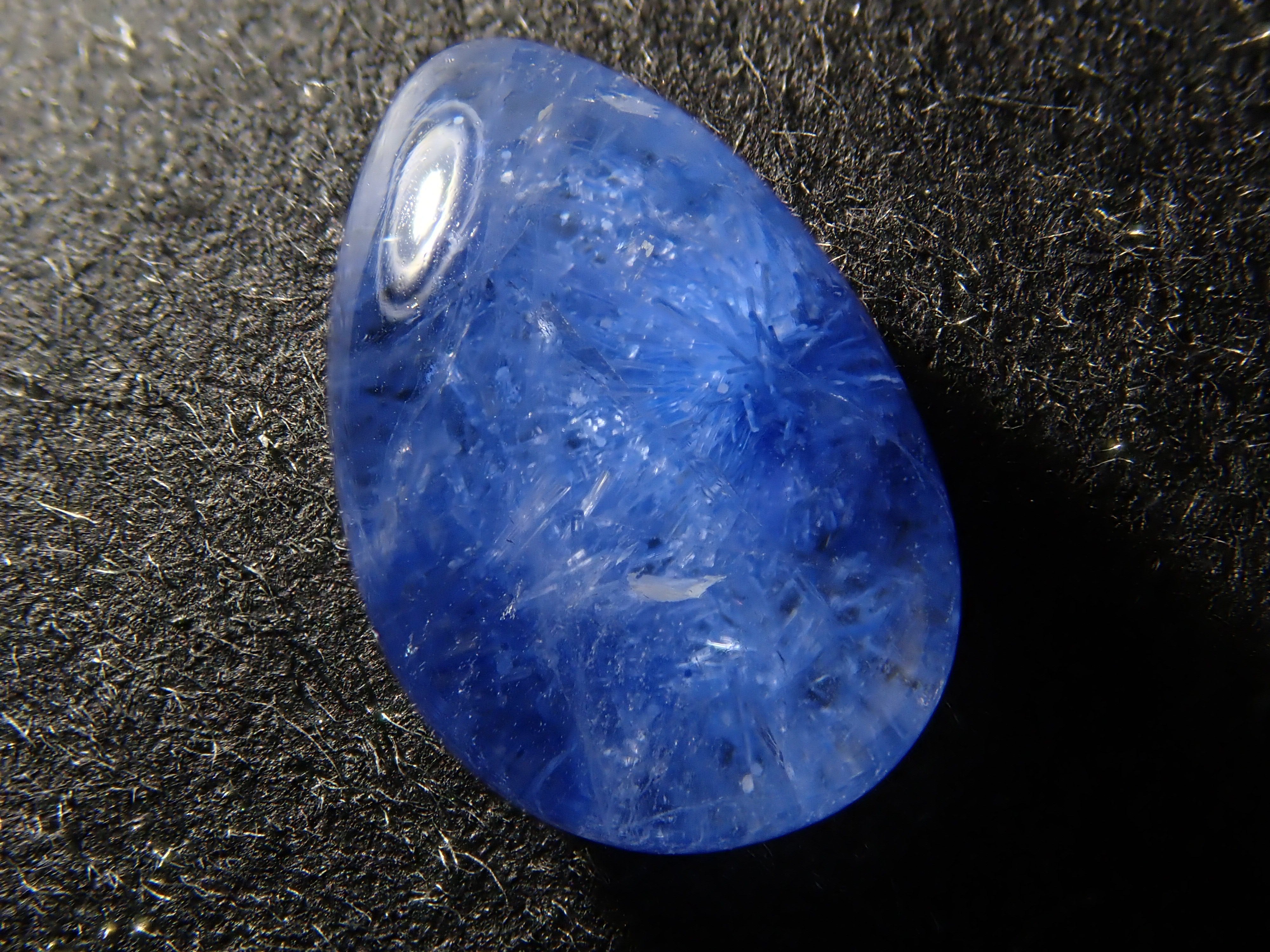 【12561978掲載】ブラジル産デュモルチェライトインクォーツ 1.266ctルース