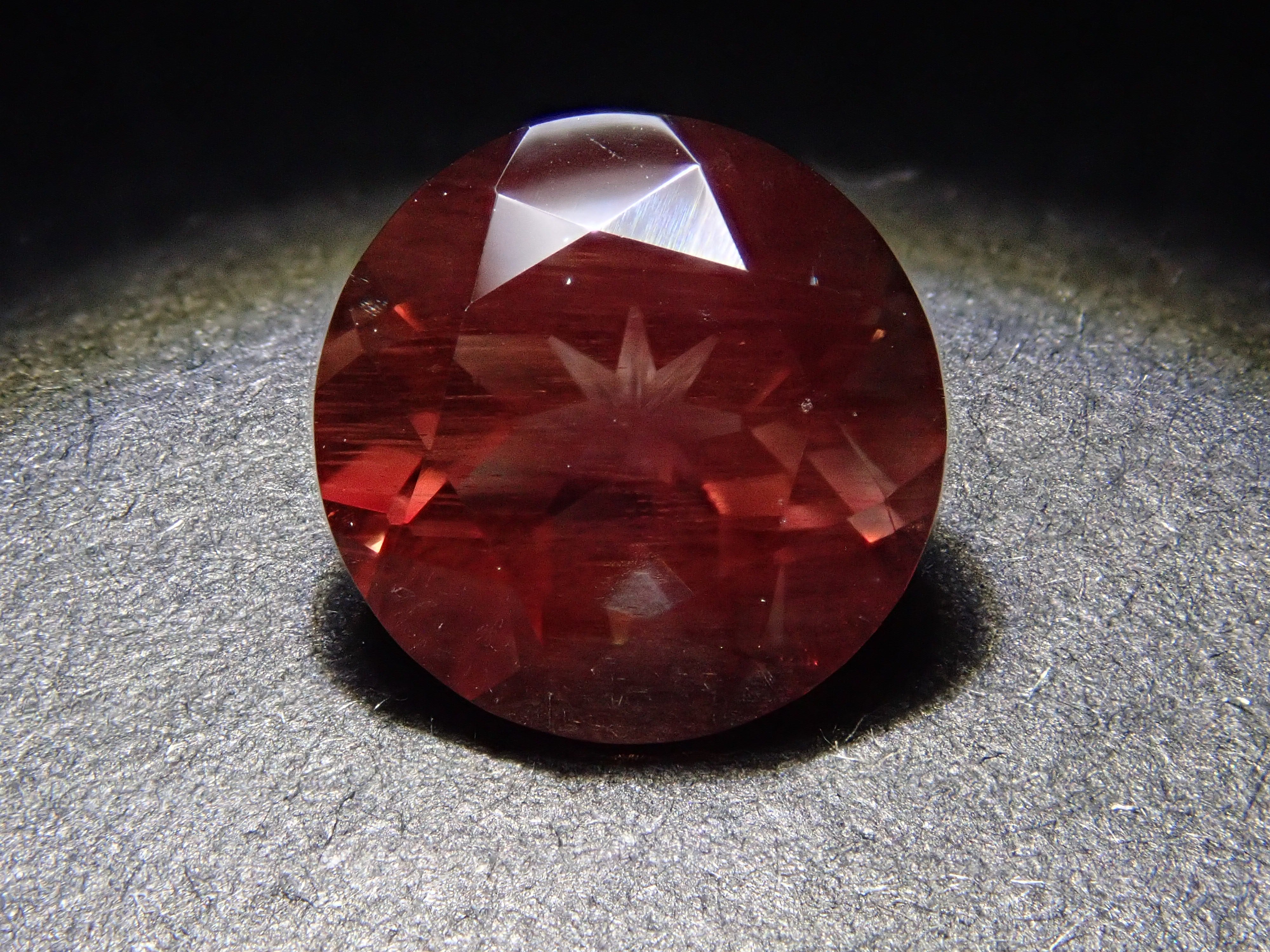 【12561983掲載】アメリカ産オレゴンサンストーン 1.325ctルース