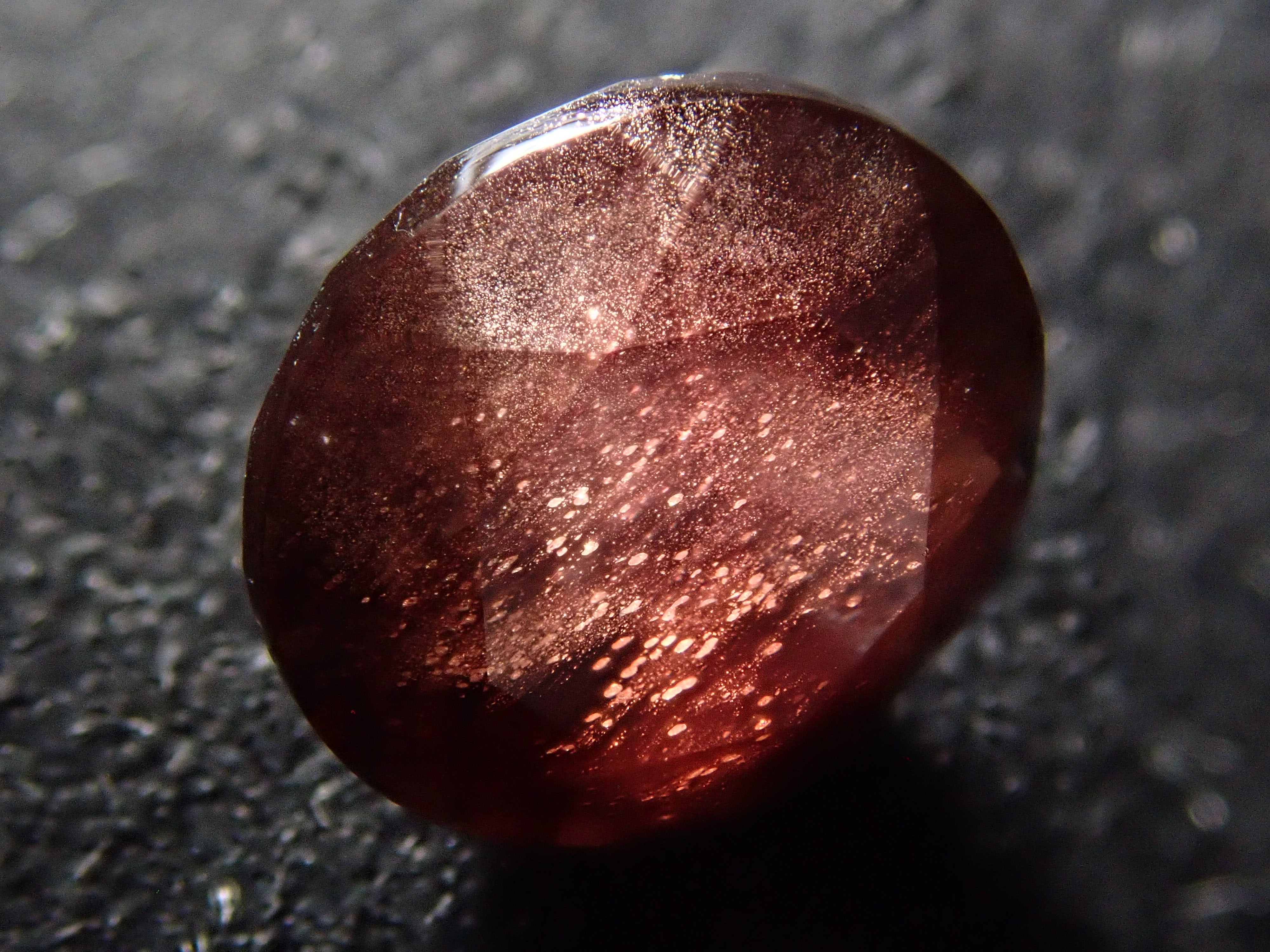 【12561983掲載】アメリカ産オレゴンサンストーン 1.325ctルース