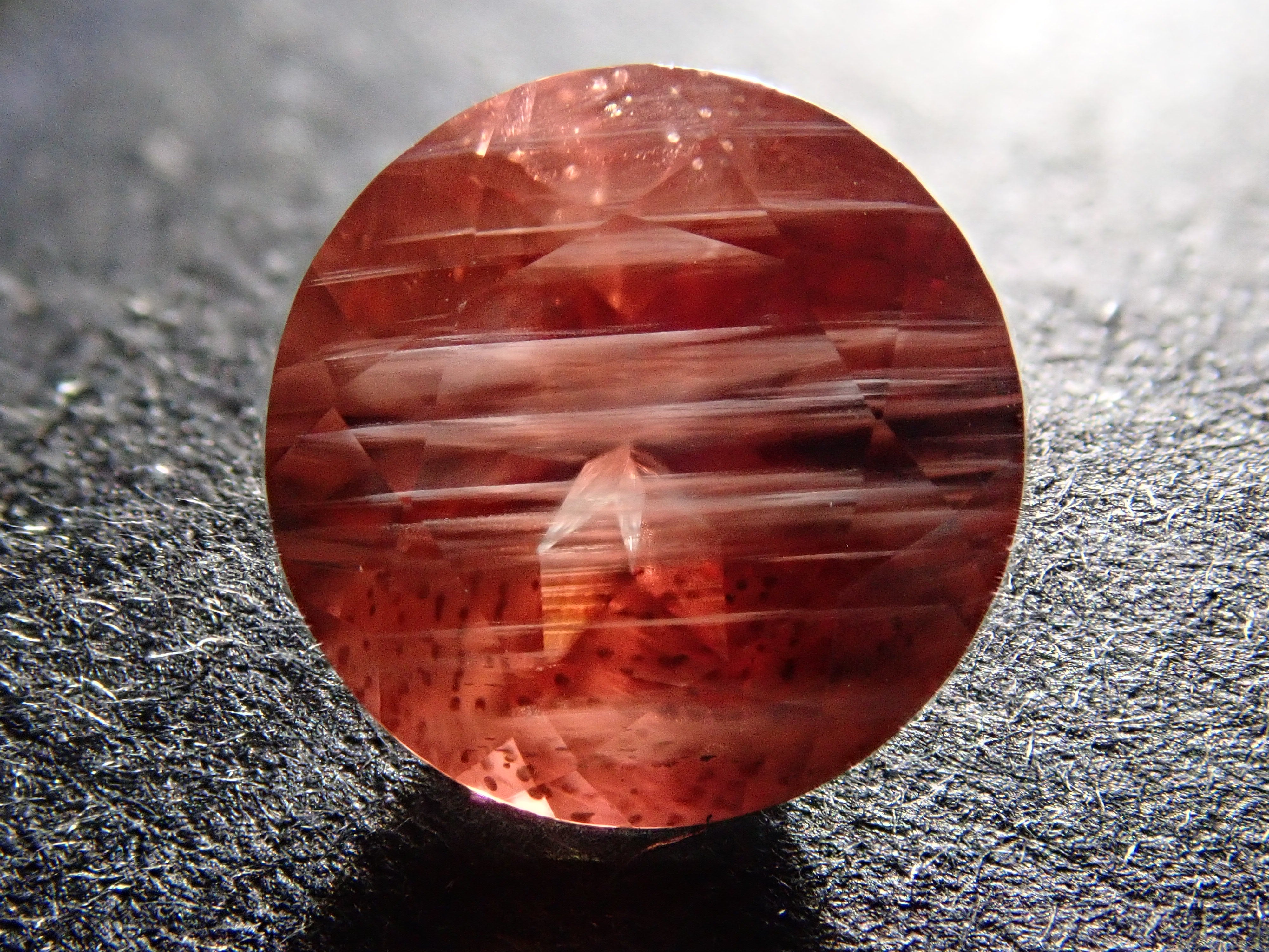 【12561984掲載】アメリカ産オレゴンサンストーン 1.308ctルース