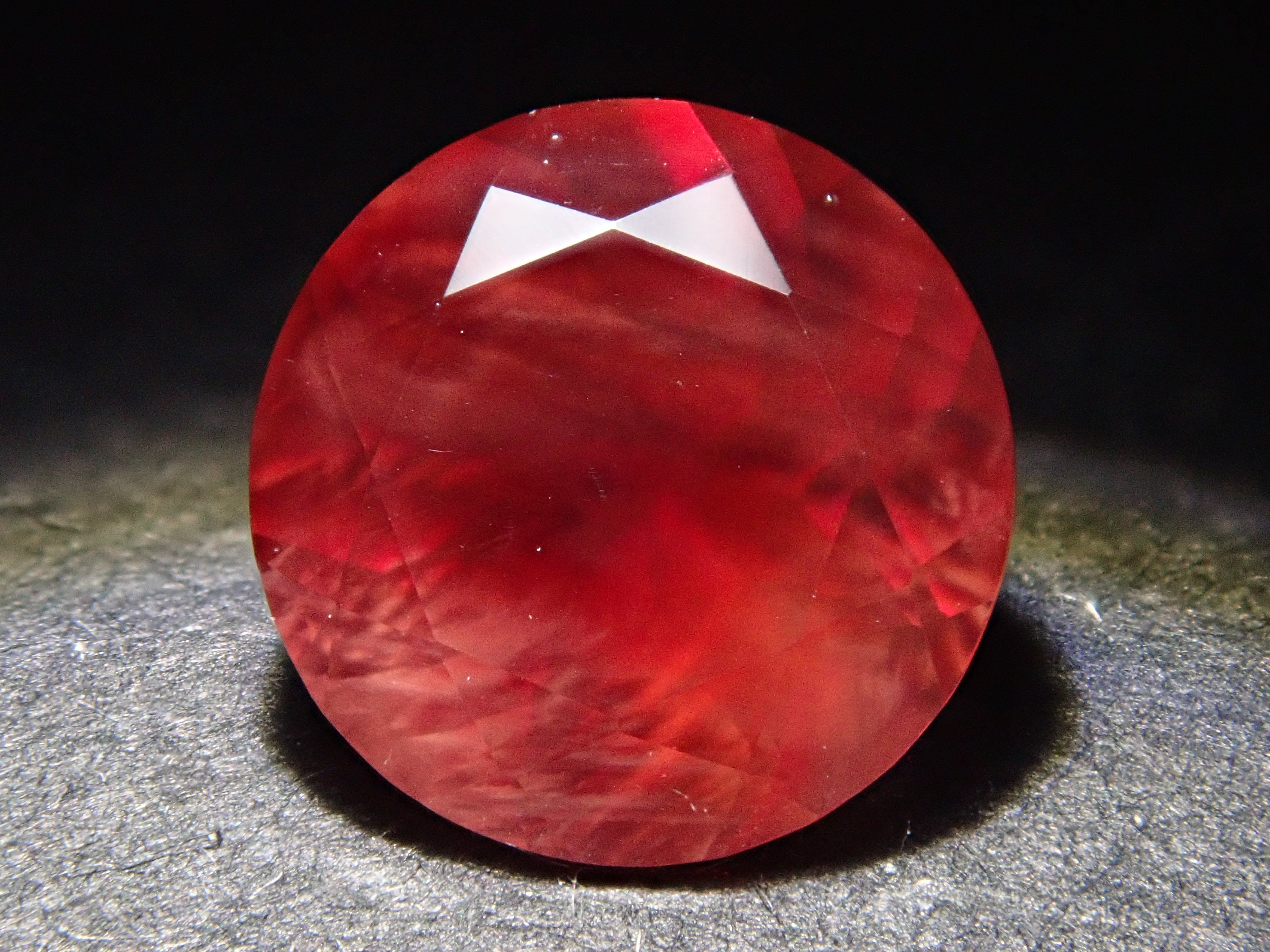 【12561987掲載】アメリカ産オレゴンサンストーン 1.260ctルース