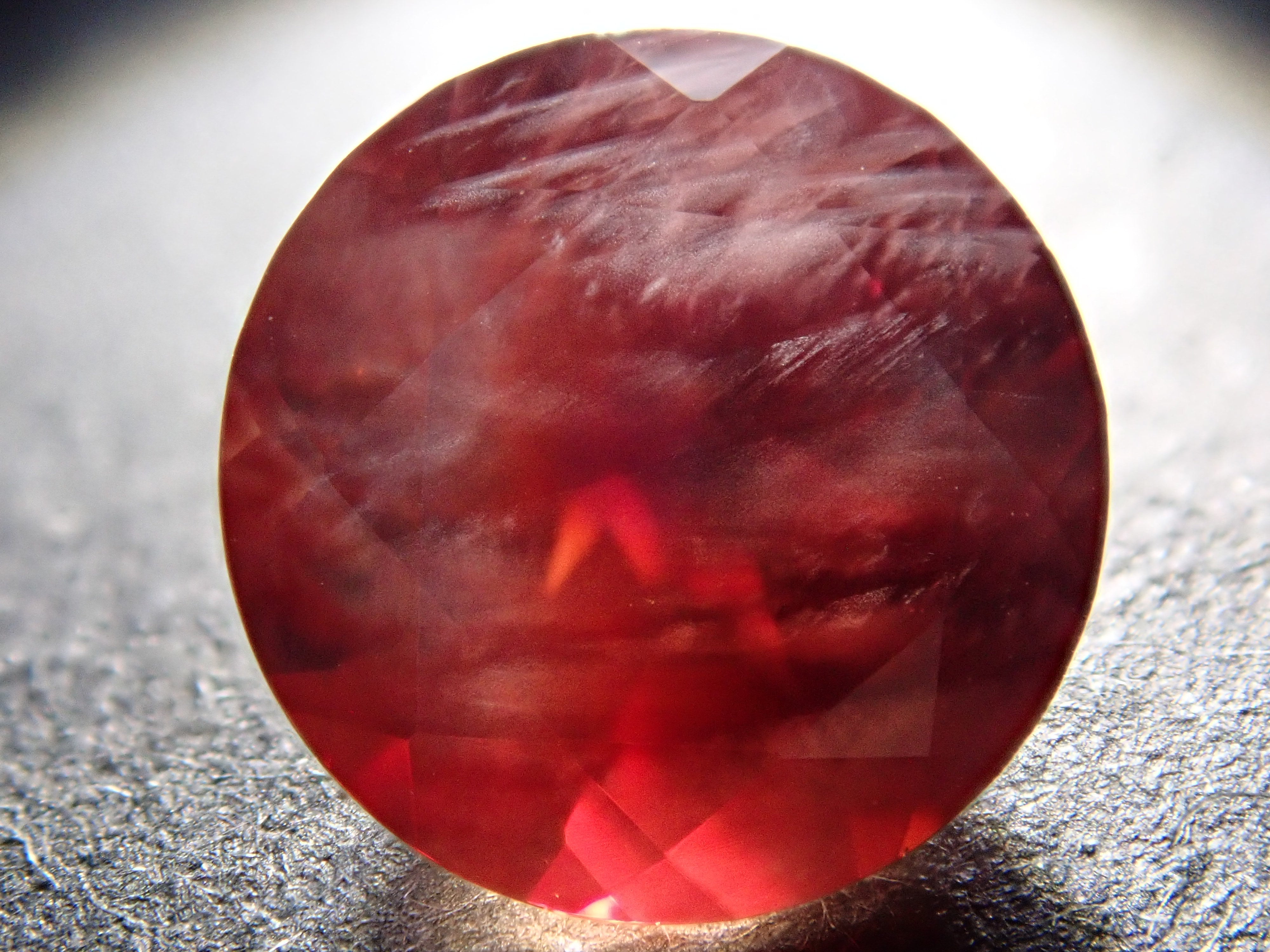 【12561987掲載】アメリカ産オレゴンサンストーン 1.260ctルース