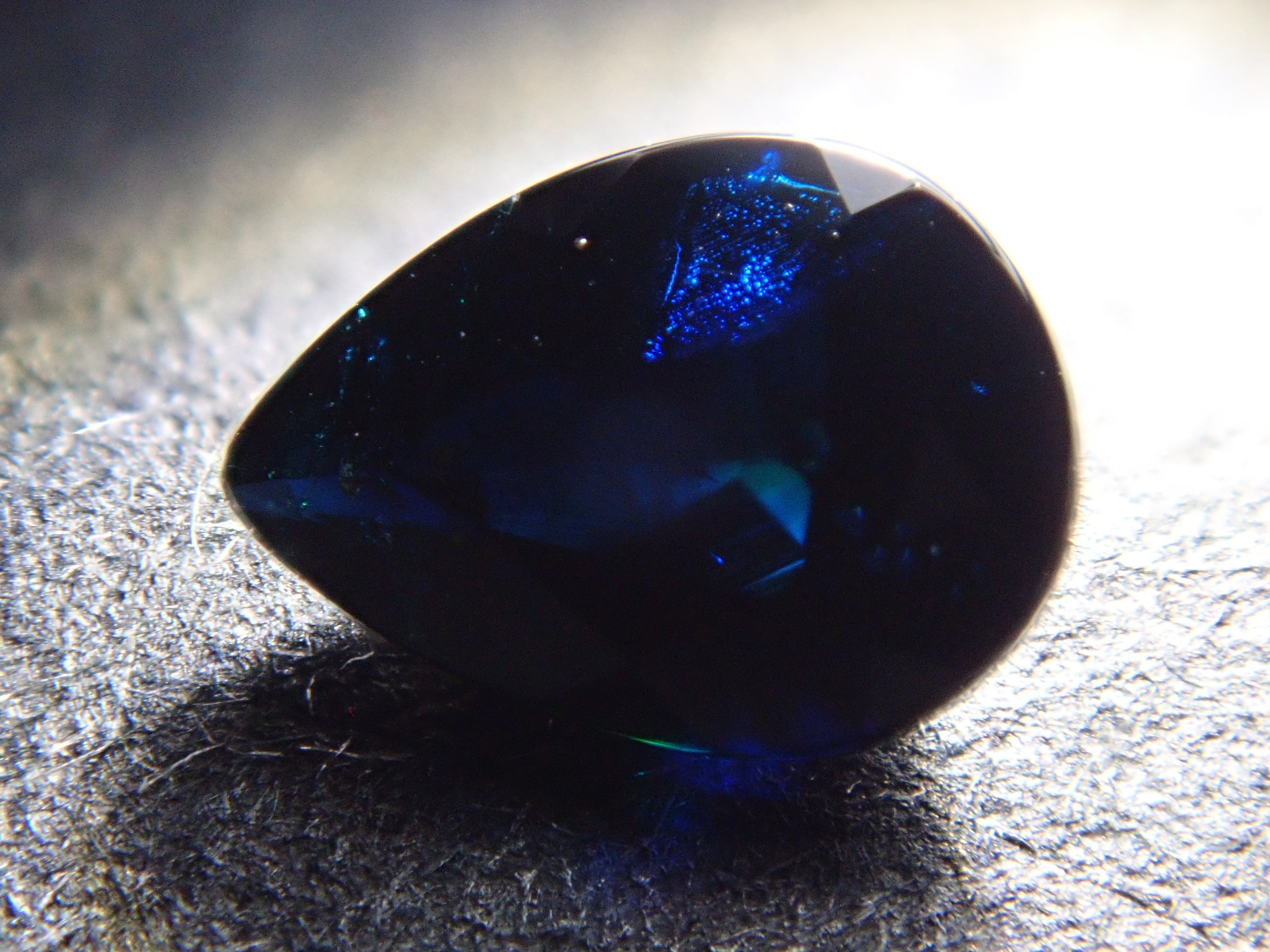 【12561944掲載】ブラジル産ラズライト(天藍石) 0.180ctルース