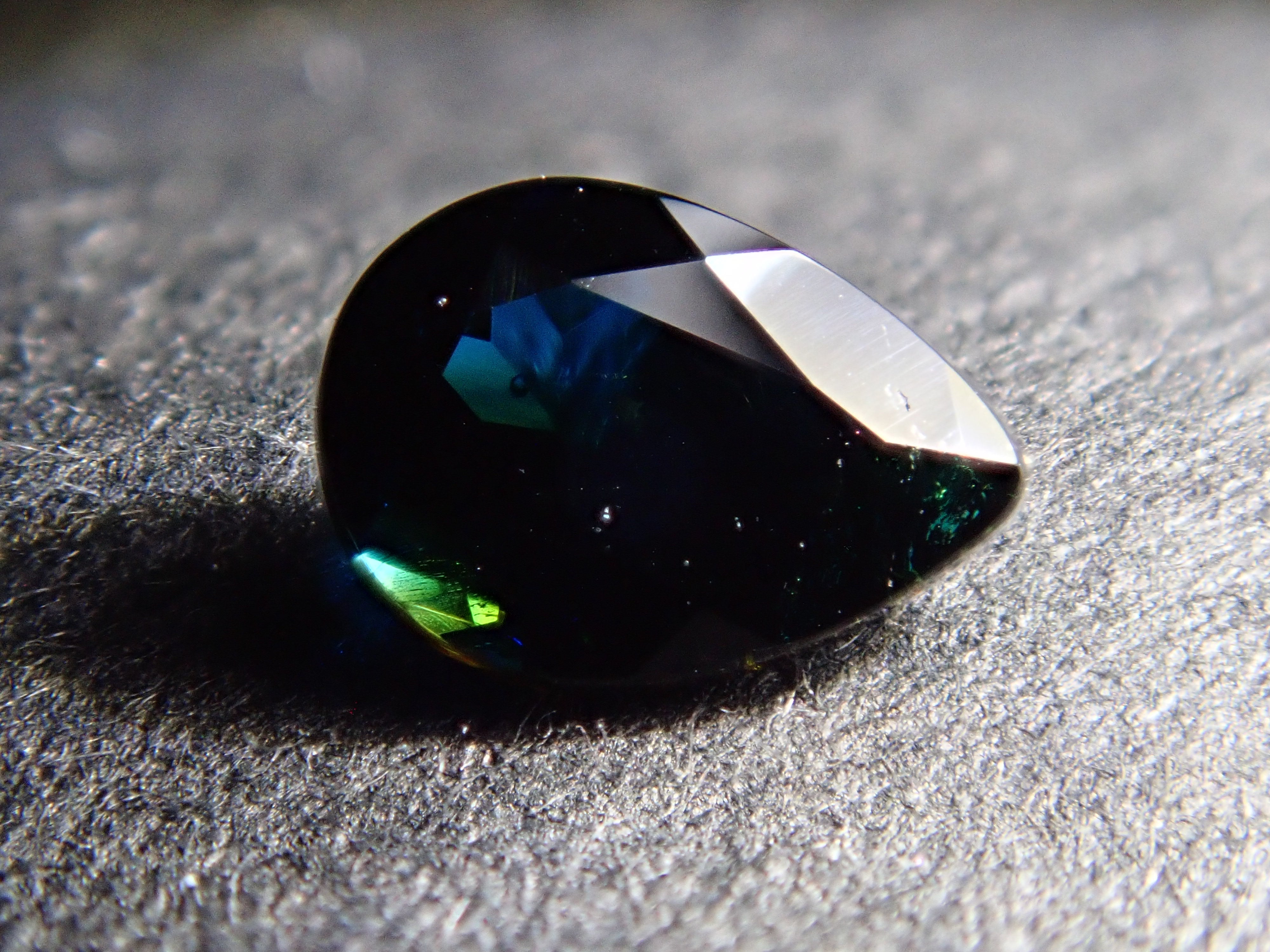 【12561944掲載】ブラジル産ラズライト(天藍石) 0.180ctルース