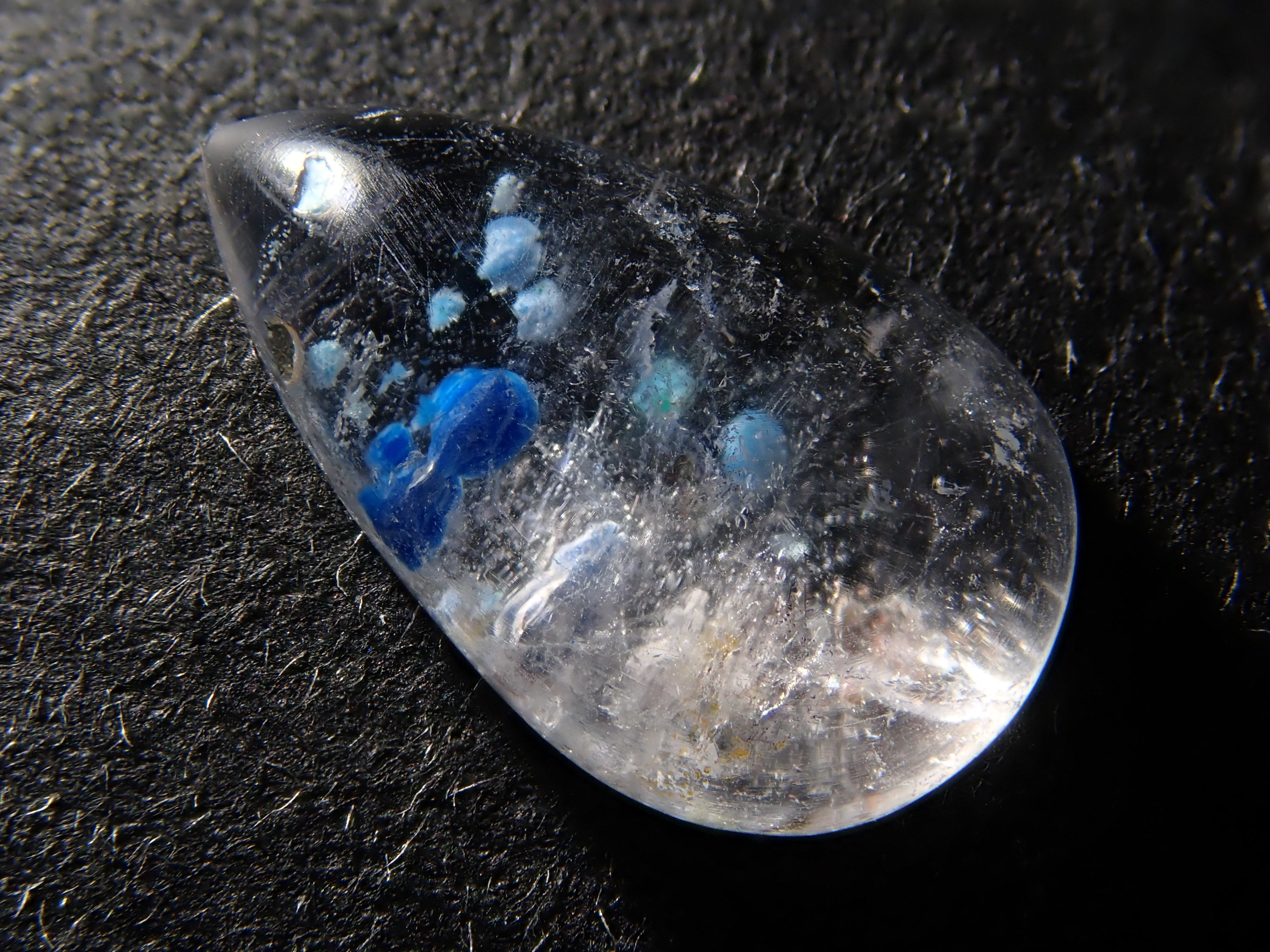 【12561941掲載】ブラジル産メデューサクォーツ(パライバクォーツ) 1.202ctルース