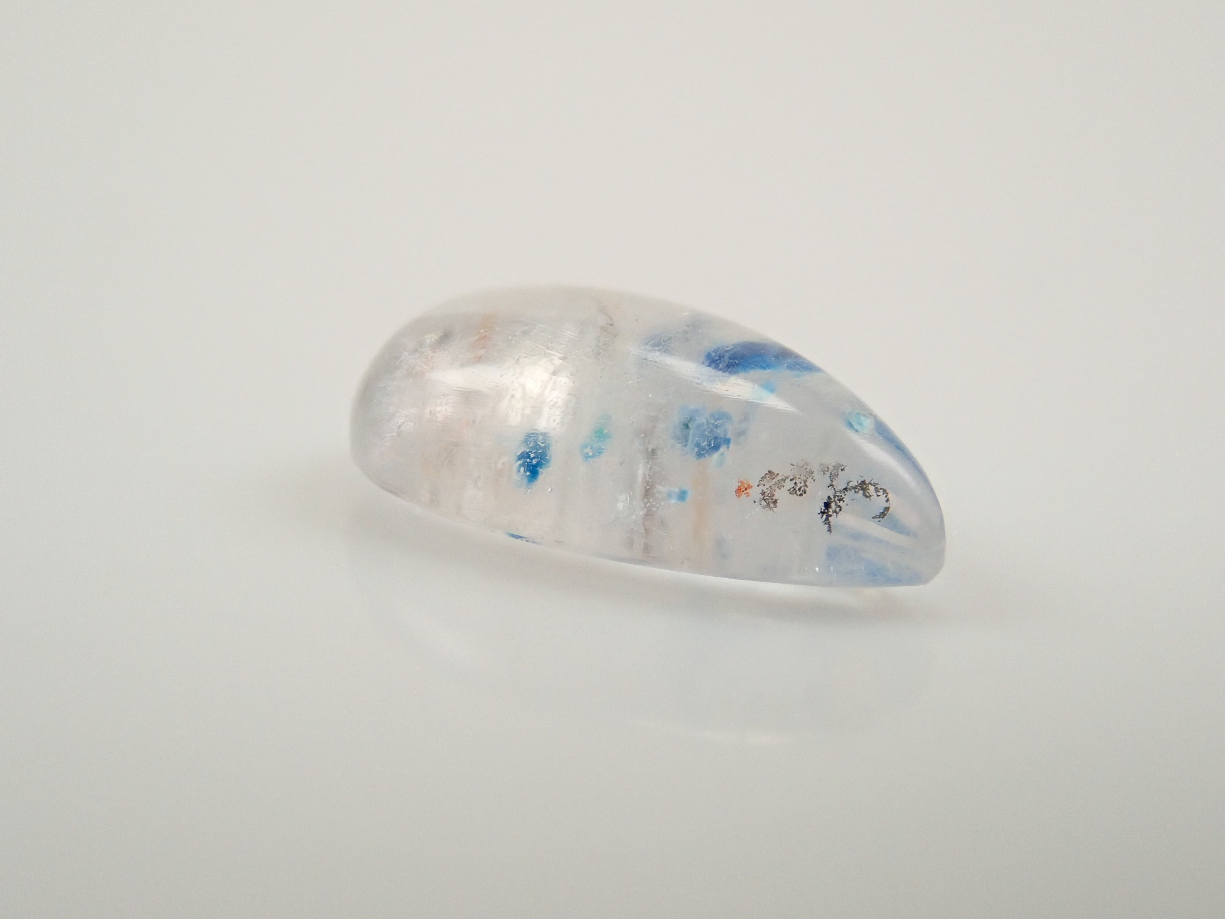 【12561941掲載】ブラジル産メデューサクォーツ(パライバクォーツ) 1.202ctルース