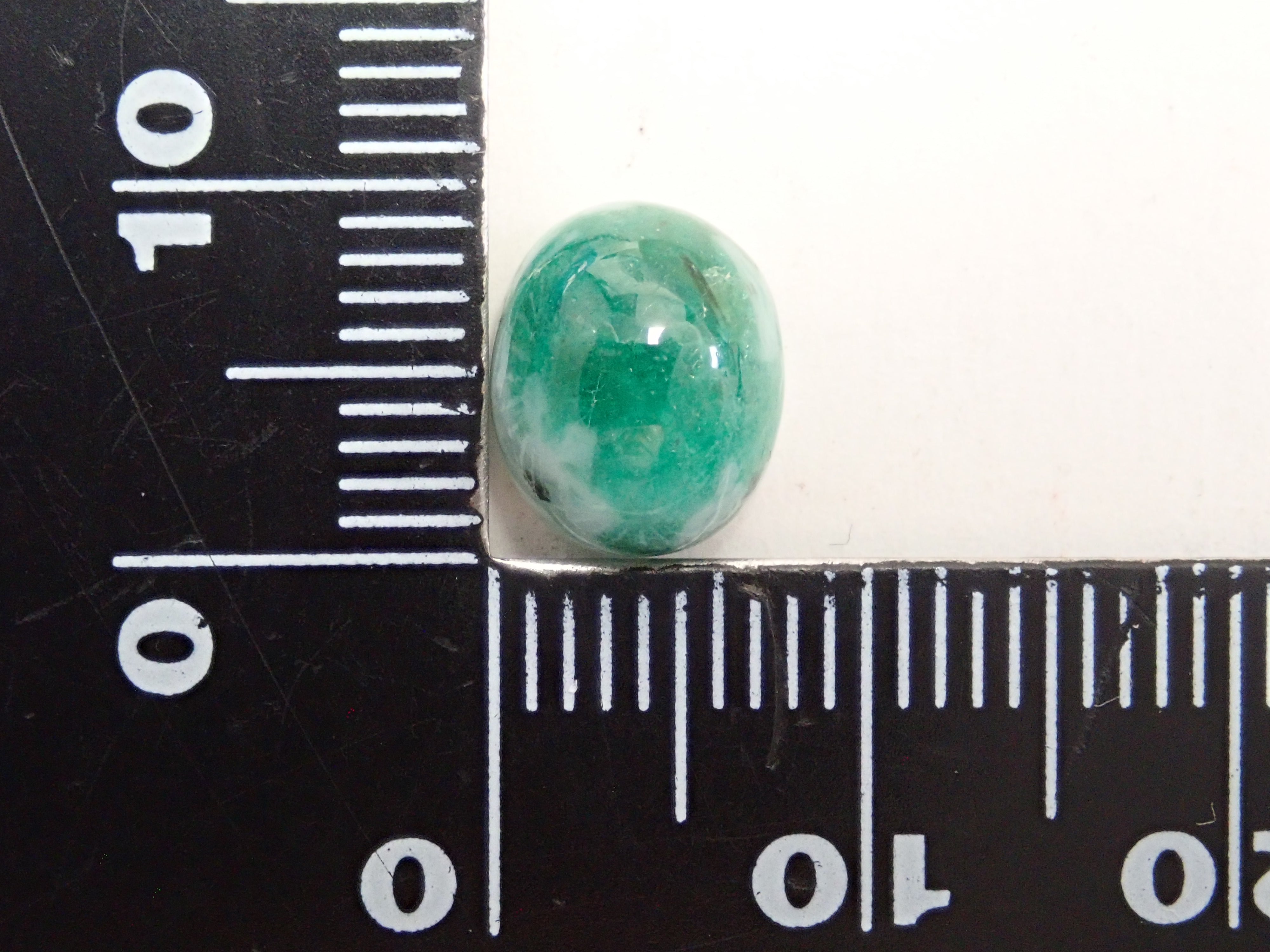 【12561945掲載】ブラジル産エメラルドインクォーツ 3.367ctルース