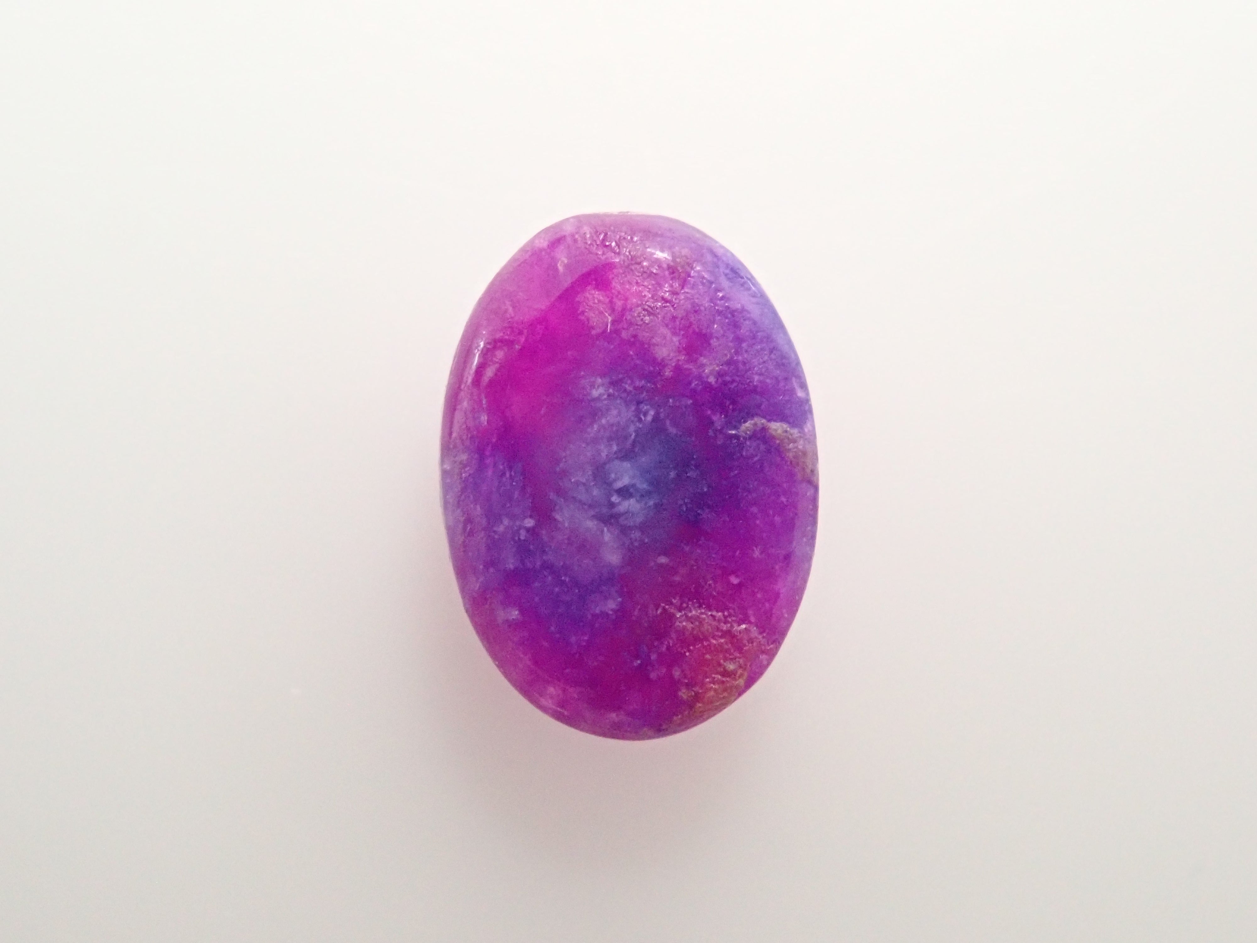 【12561947掲載】南アフリカ産スギライト 0.908ctルース