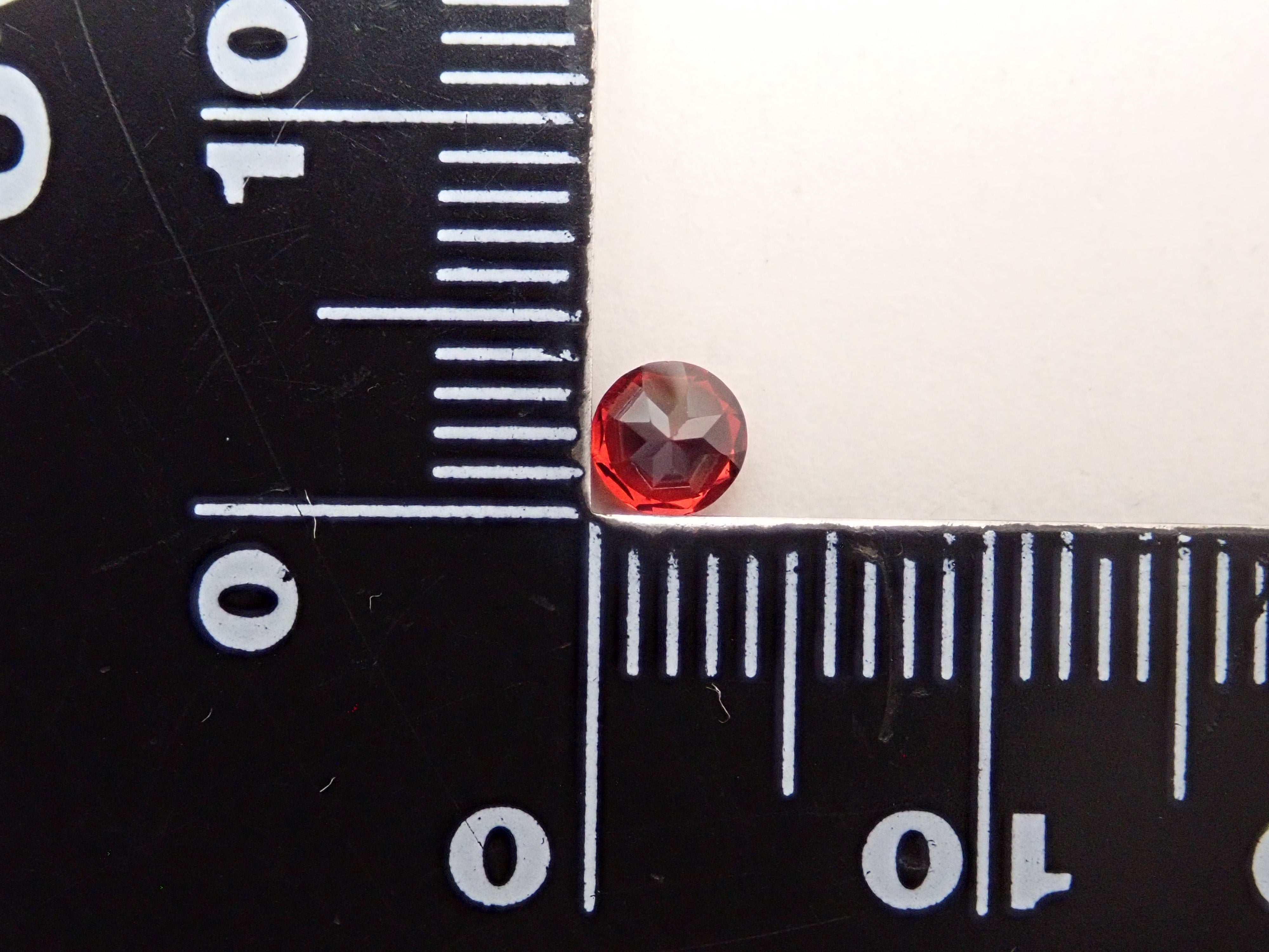 【12561952掲載】アメリカ産アントヒルガーネット 0.332ctルース