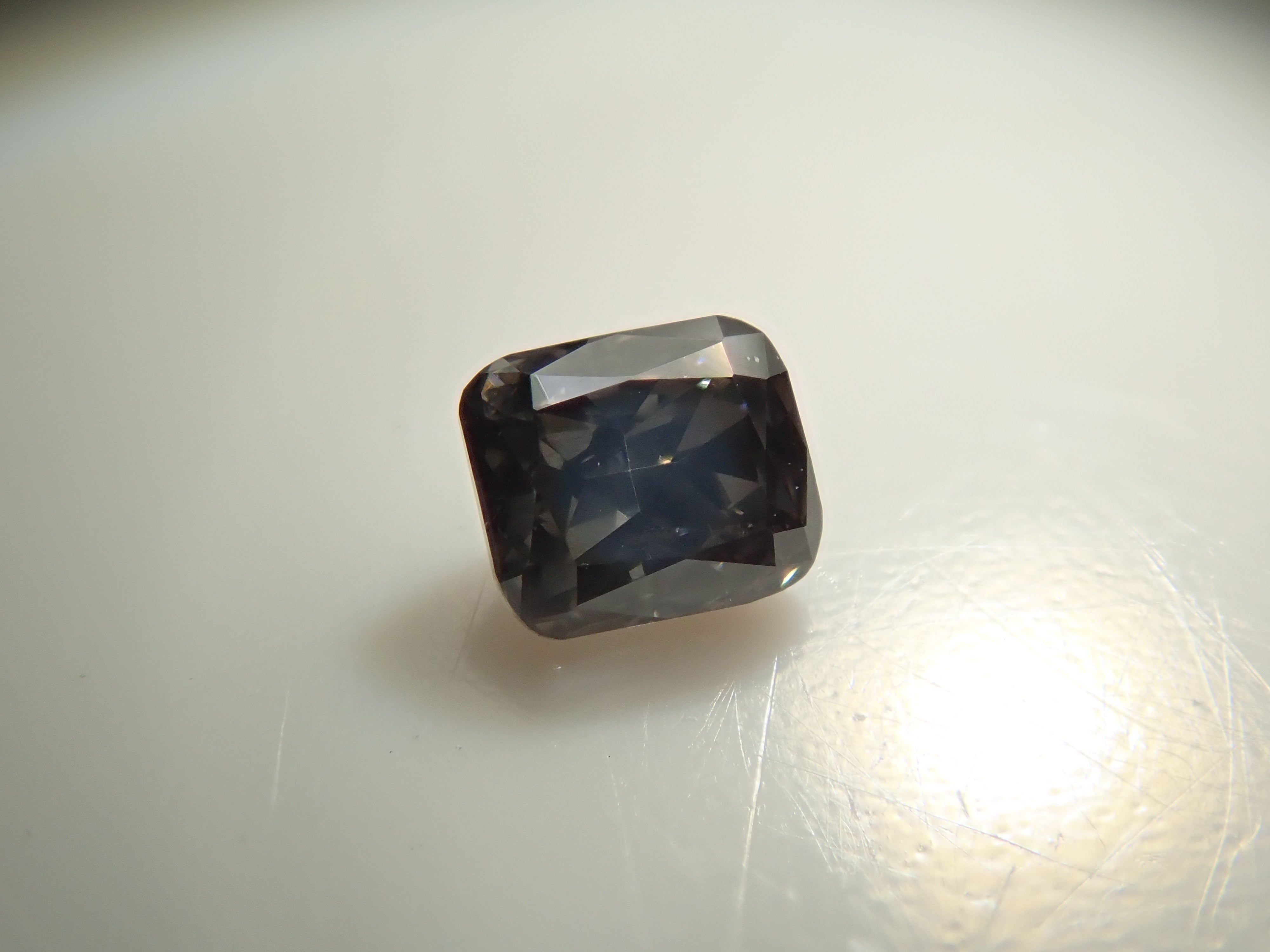 【32501854掲載】グレーダイヤモンド 0.079ctルース(FANCY DARK GRAY, I-1)