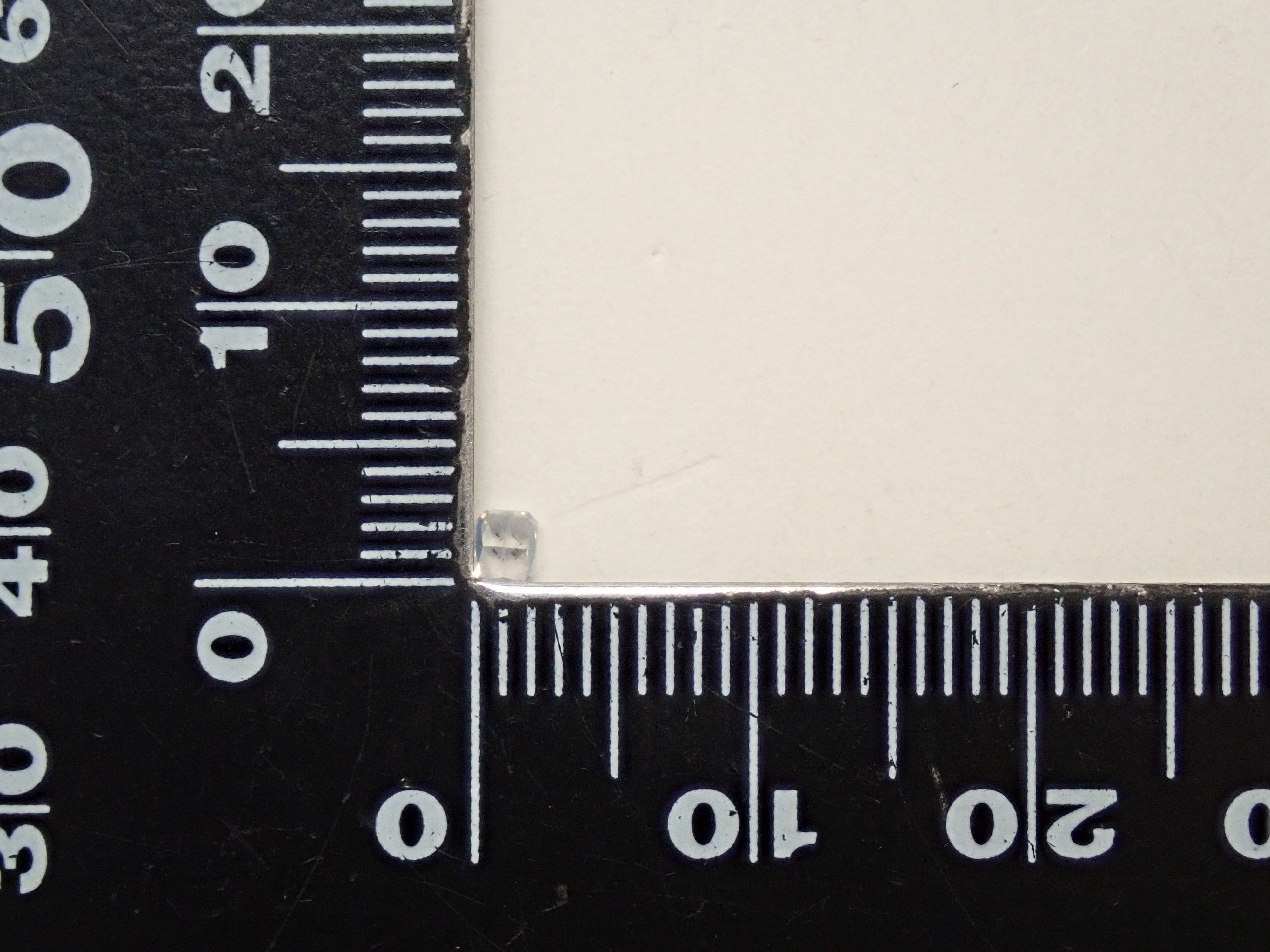 【32501857掲載】ホワイトダイヤモンド 0.108ctルース(FANCY WHITE, I-1)