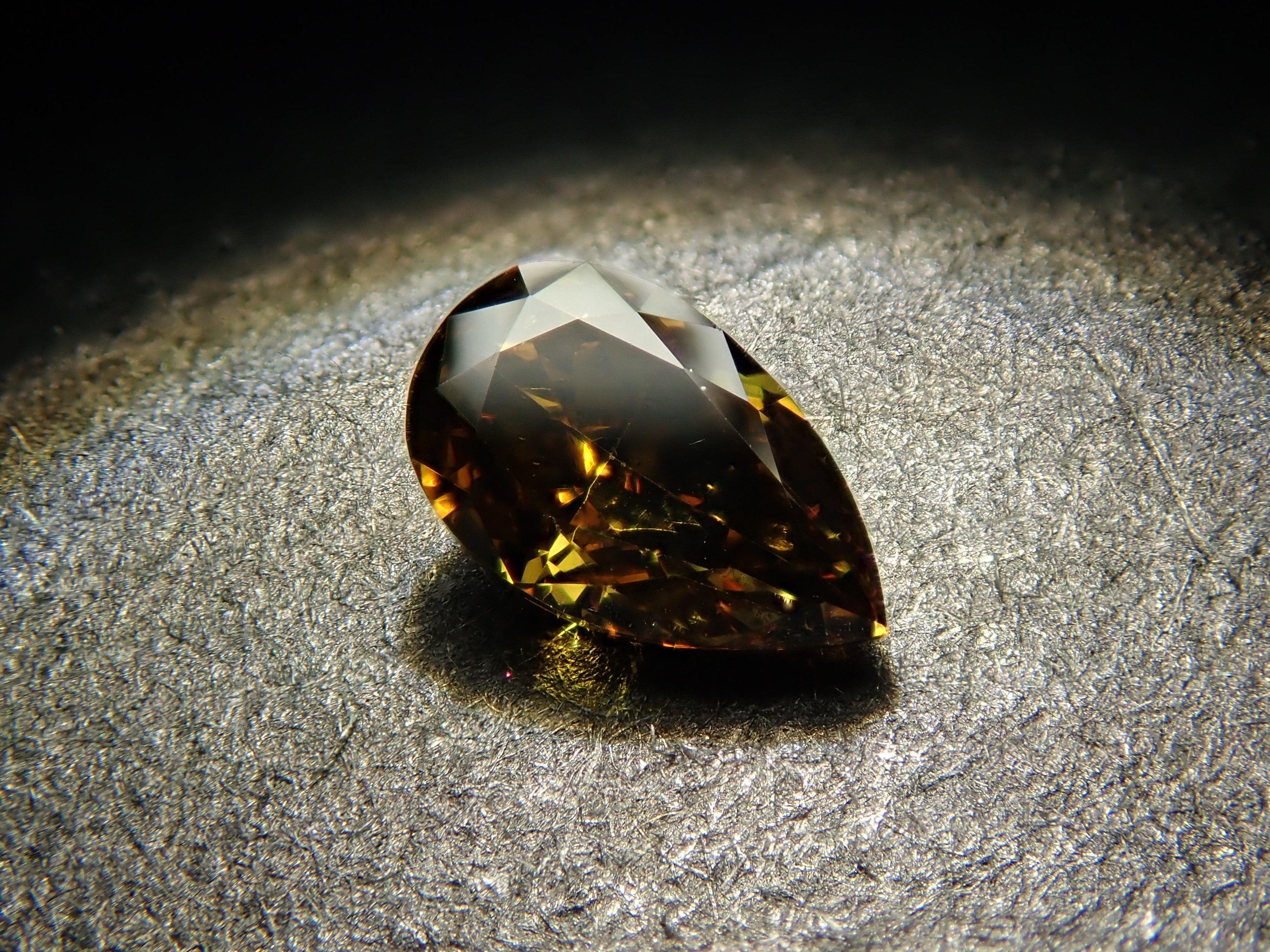 【32501860掲載】ブラウンダイヤモンド 0.174ctルース(FANCY DARK BROWN, SI-2)