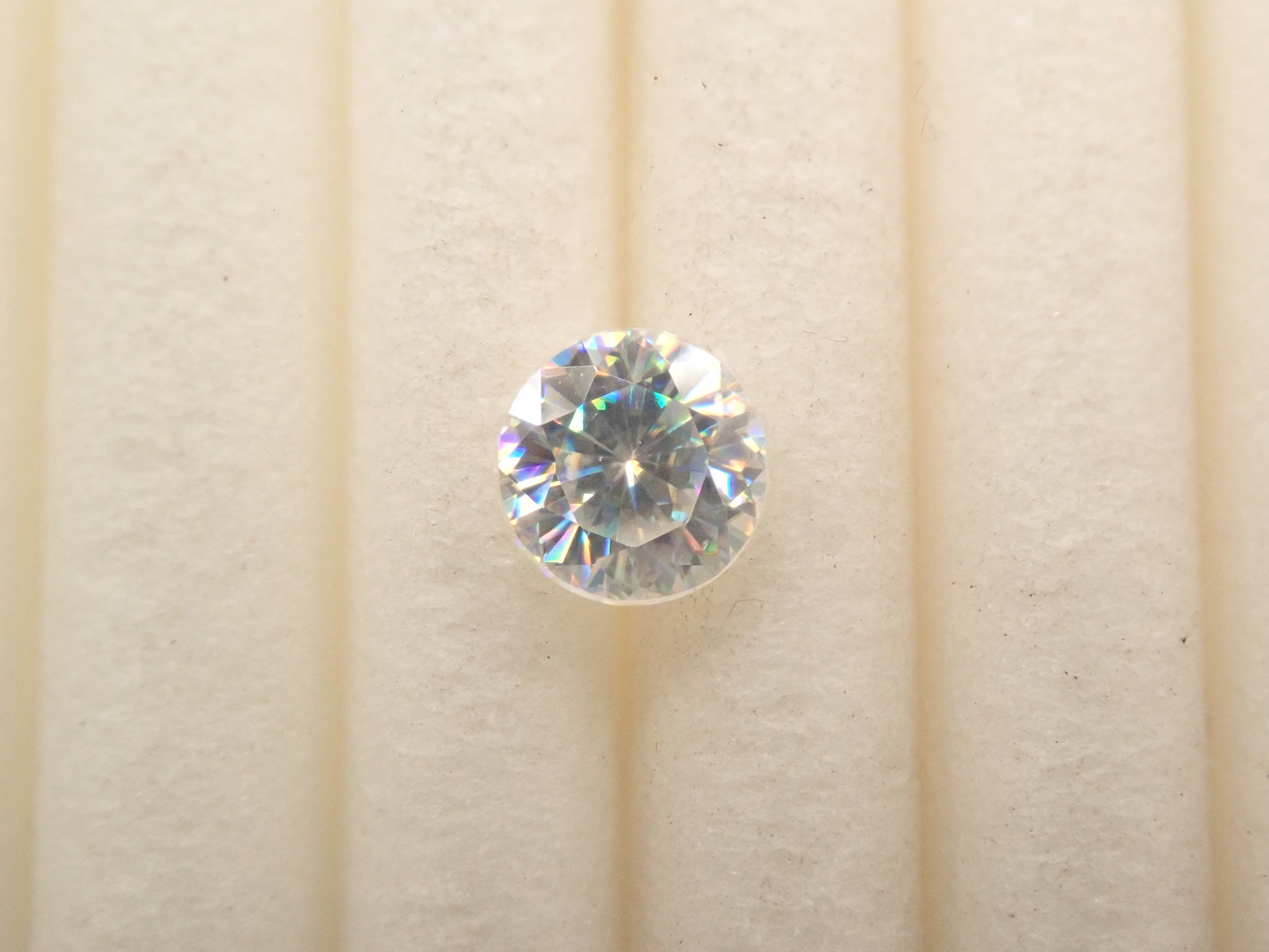 【12561312掲載】合成ルチル 0.329ctルース