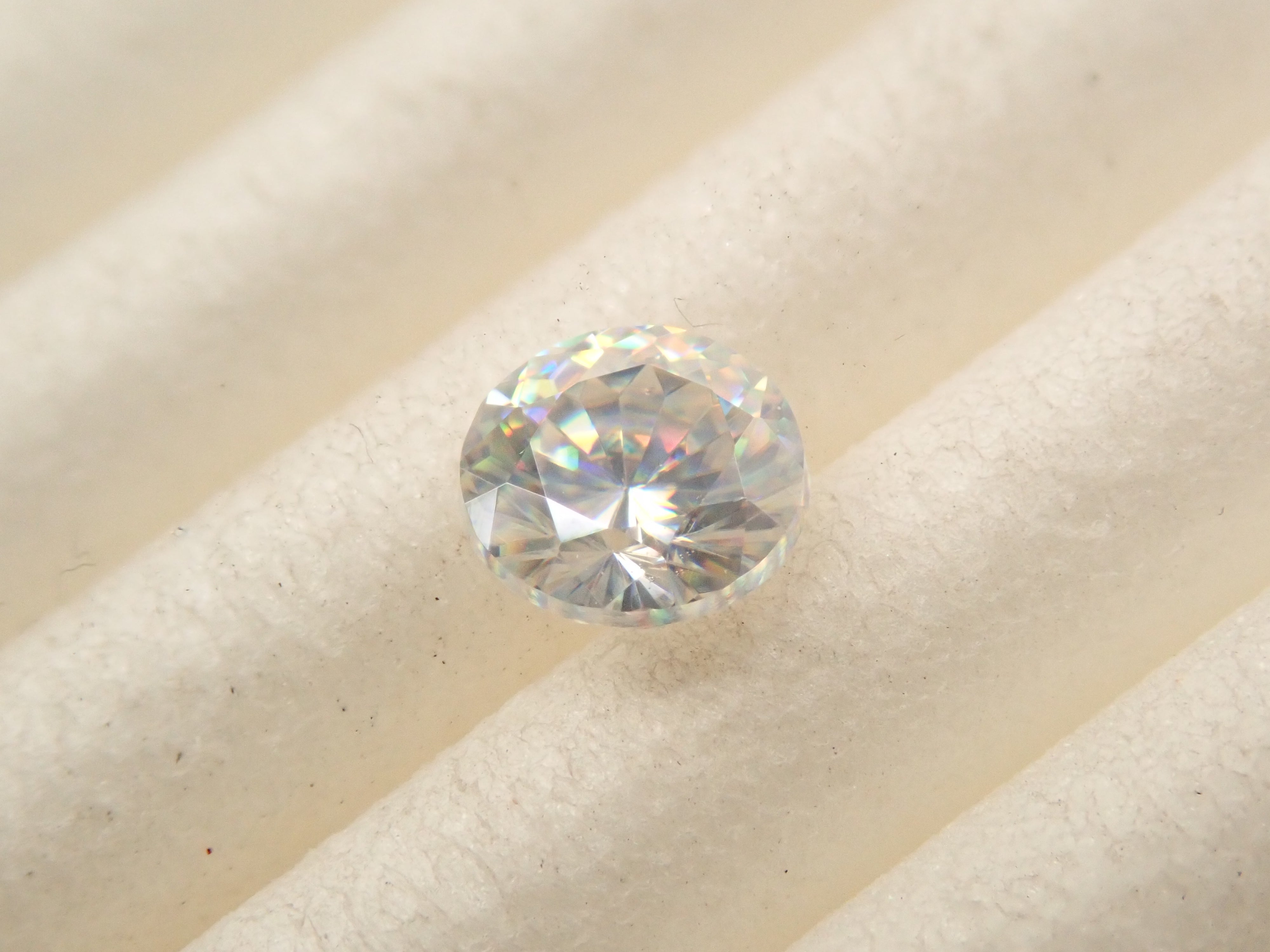 【12561312掲載】合成ルチル 0.329ctルース