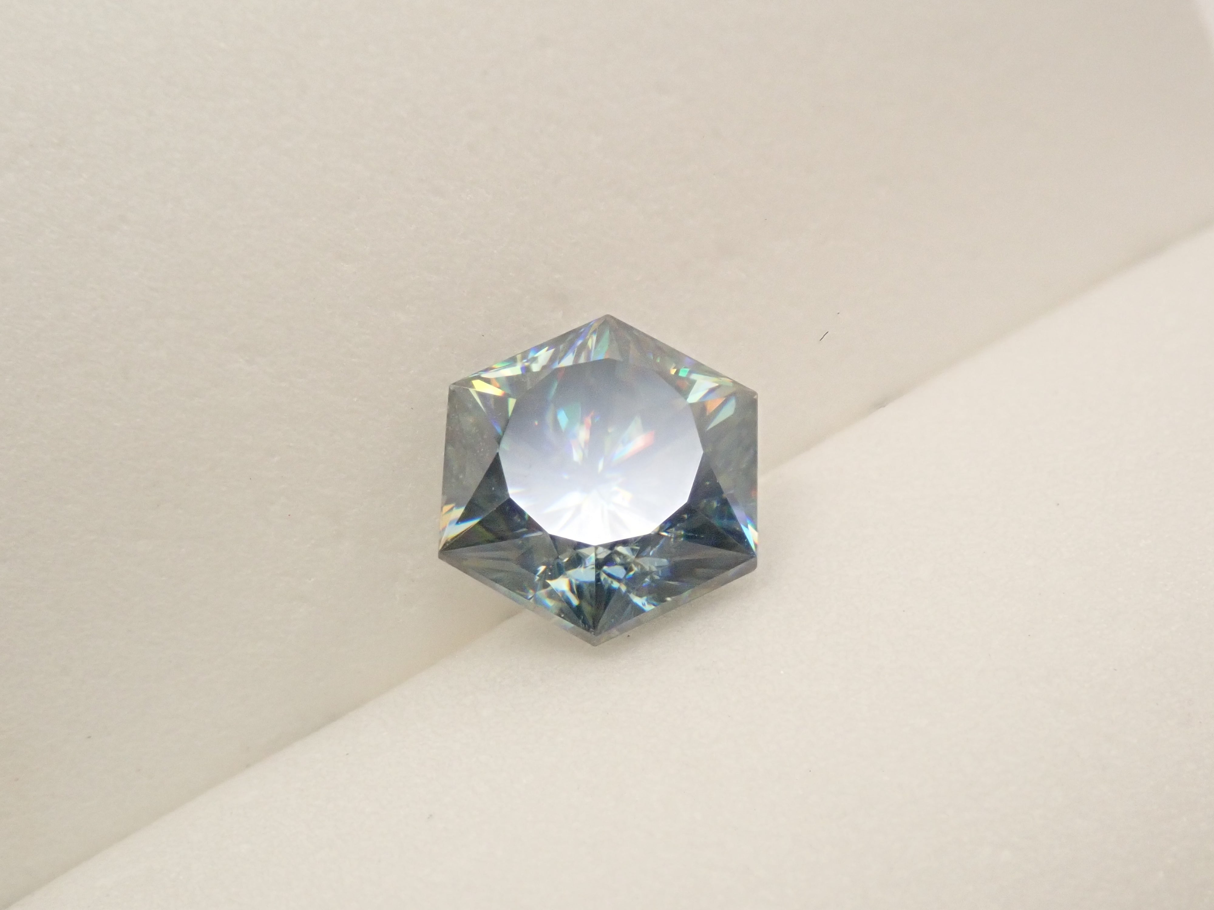 【12561510掲載】合成ルチル 2.462ctルース