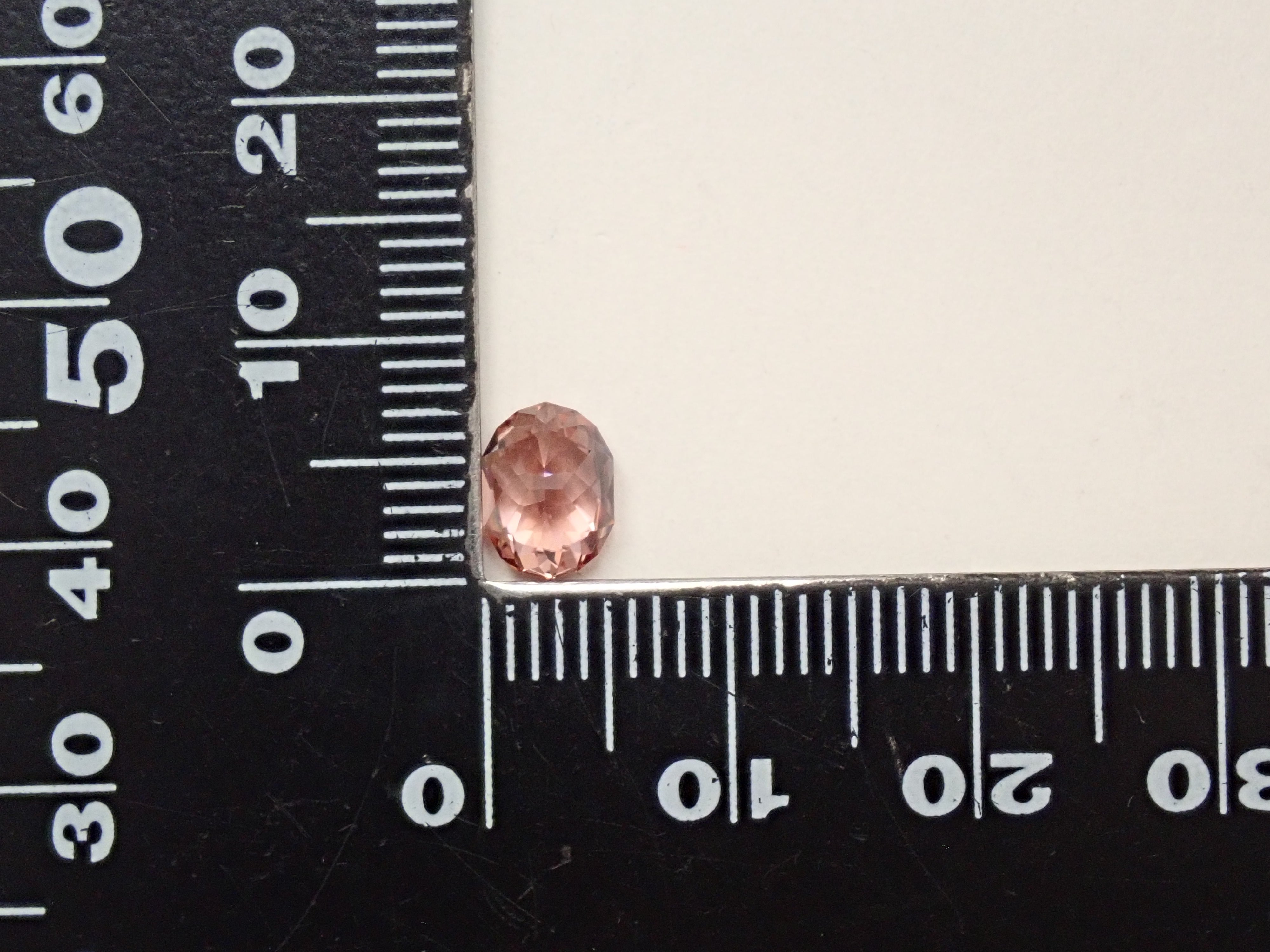 【2/26 22時販売】タンザニア産ピンクジルコン 1.736ctルース