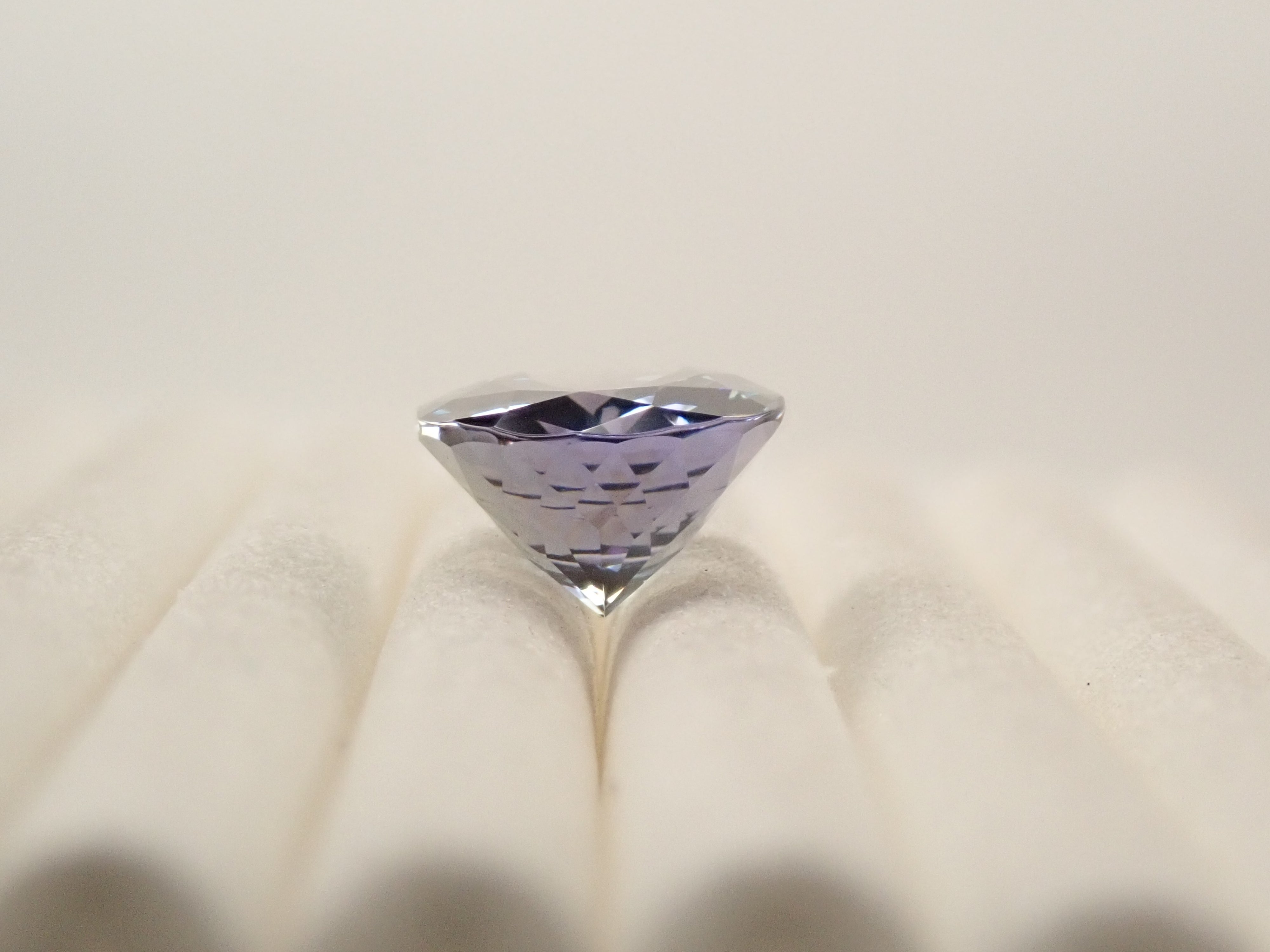 【12561550掲載】タンザニア産バイカラーゾイサイト 2.322ctルース