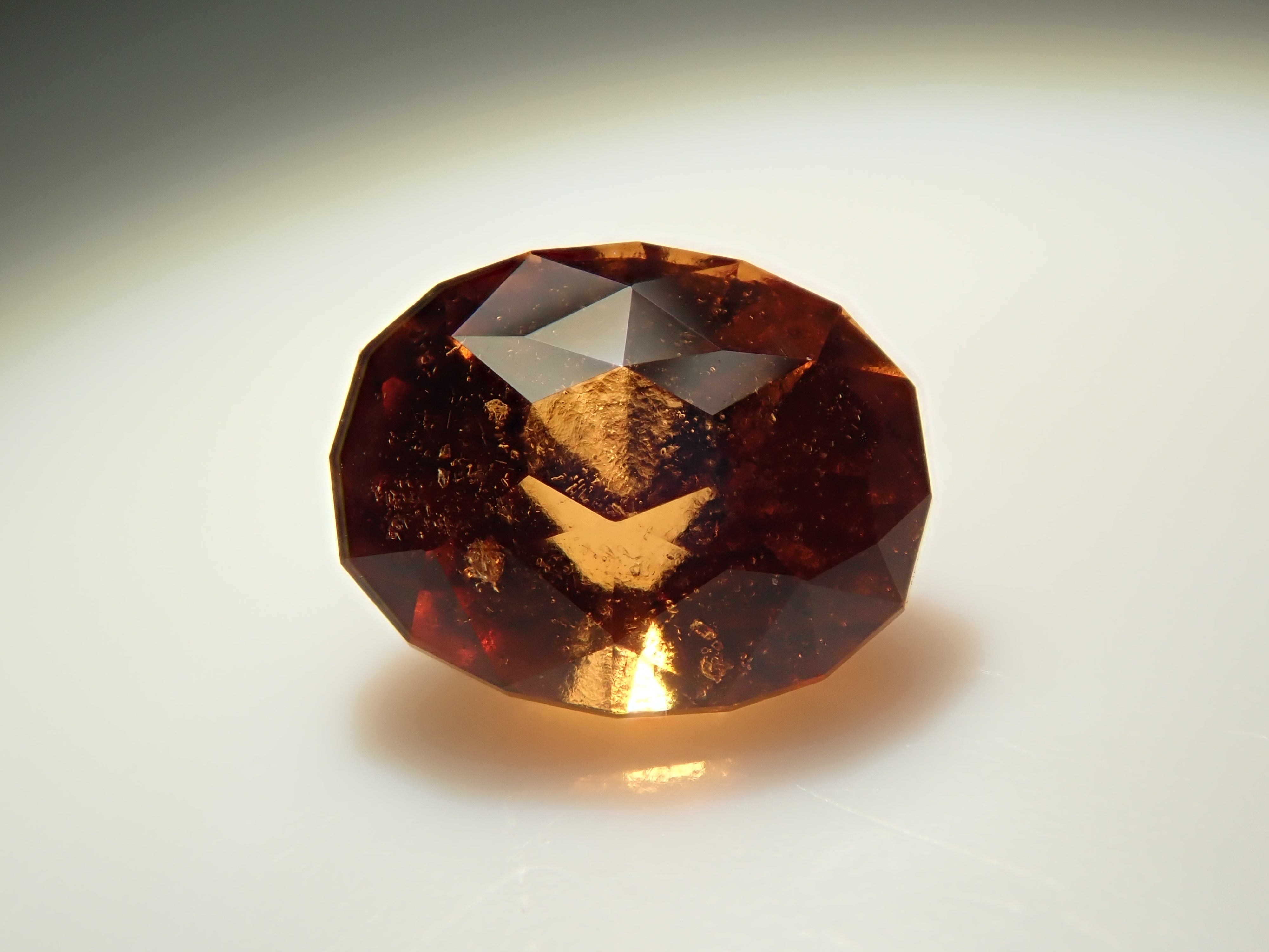 【2/26 22時販売】スリランカ産ヘソナイトガーネット 0.441ctルース