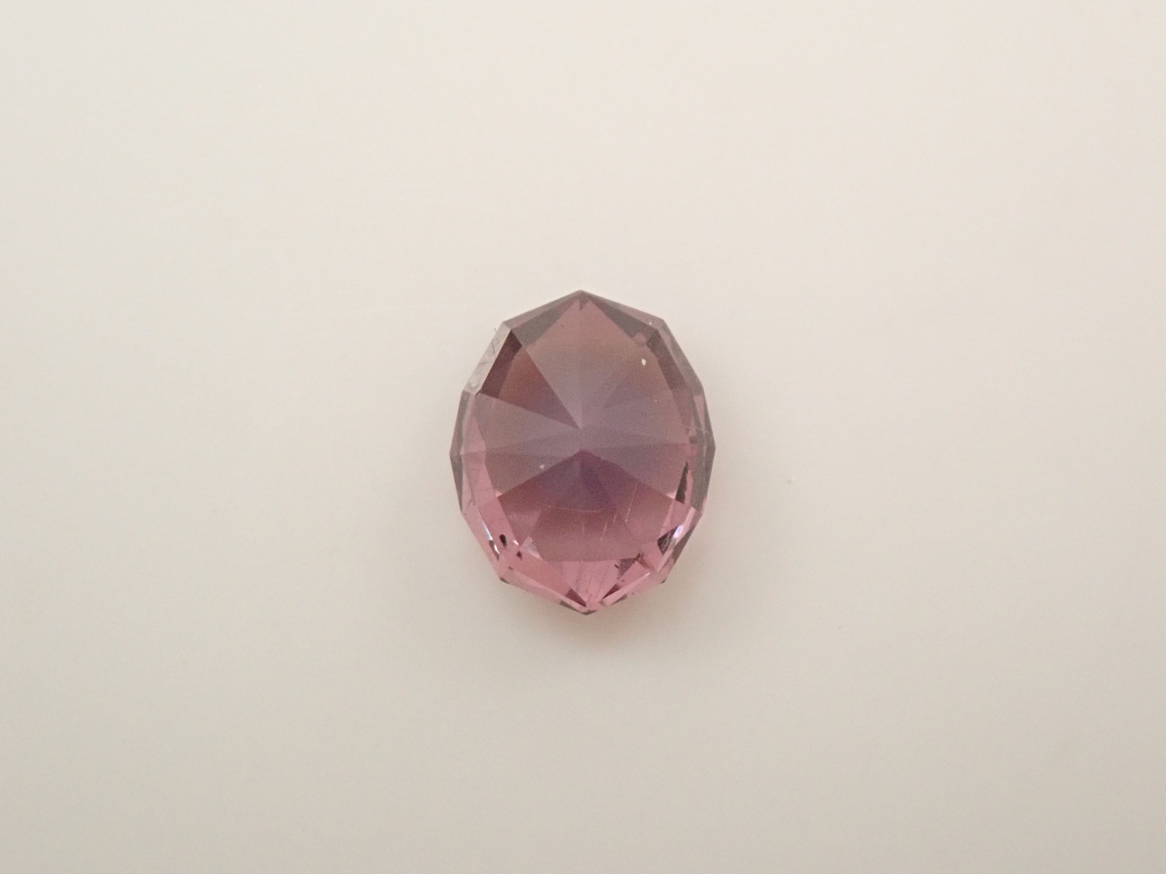 【12561632掲載】タンザニア産カラーチェンジガーネット 0.607ctルース