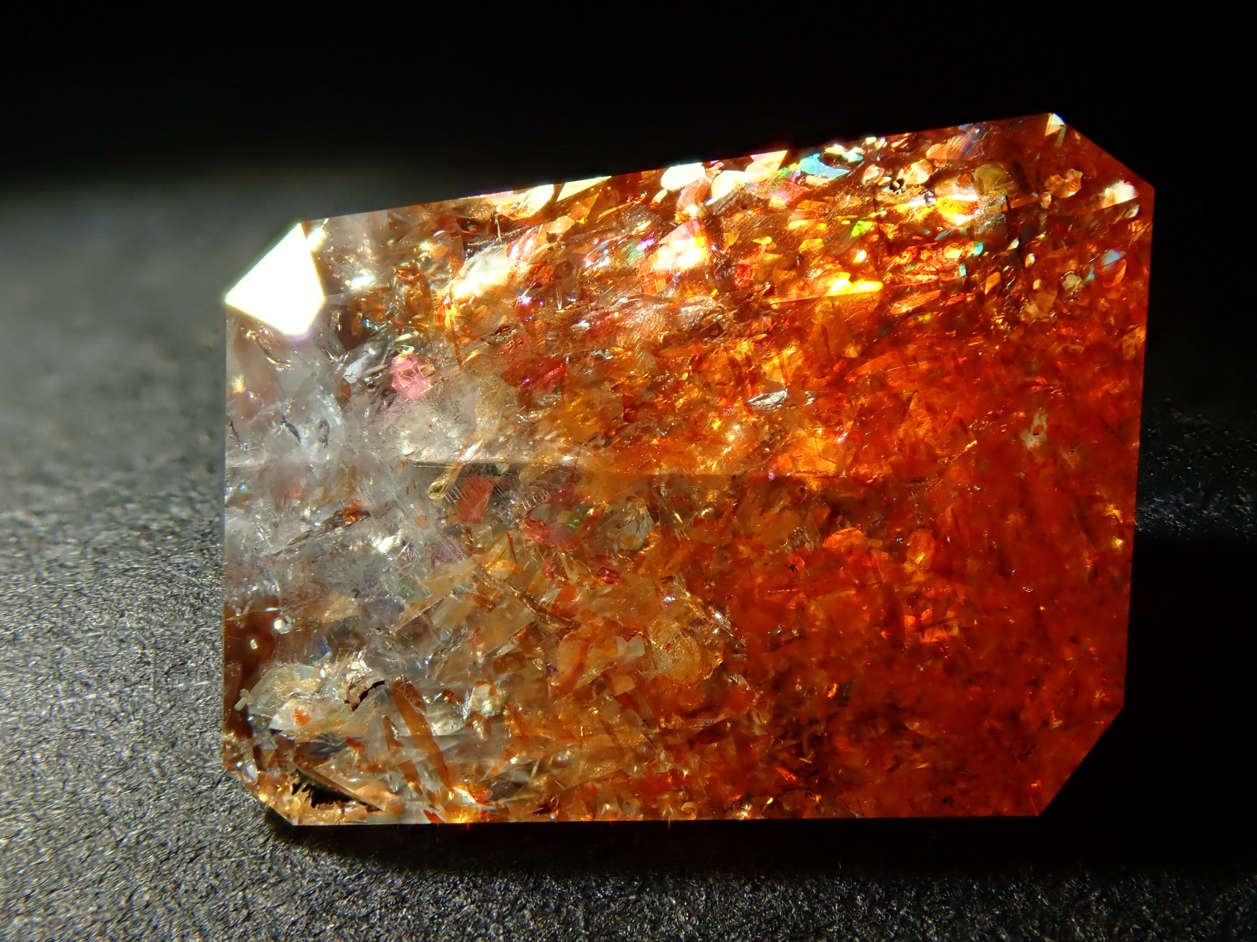 サンストーン(イリュージョンサンストーン) 1.908ctルース