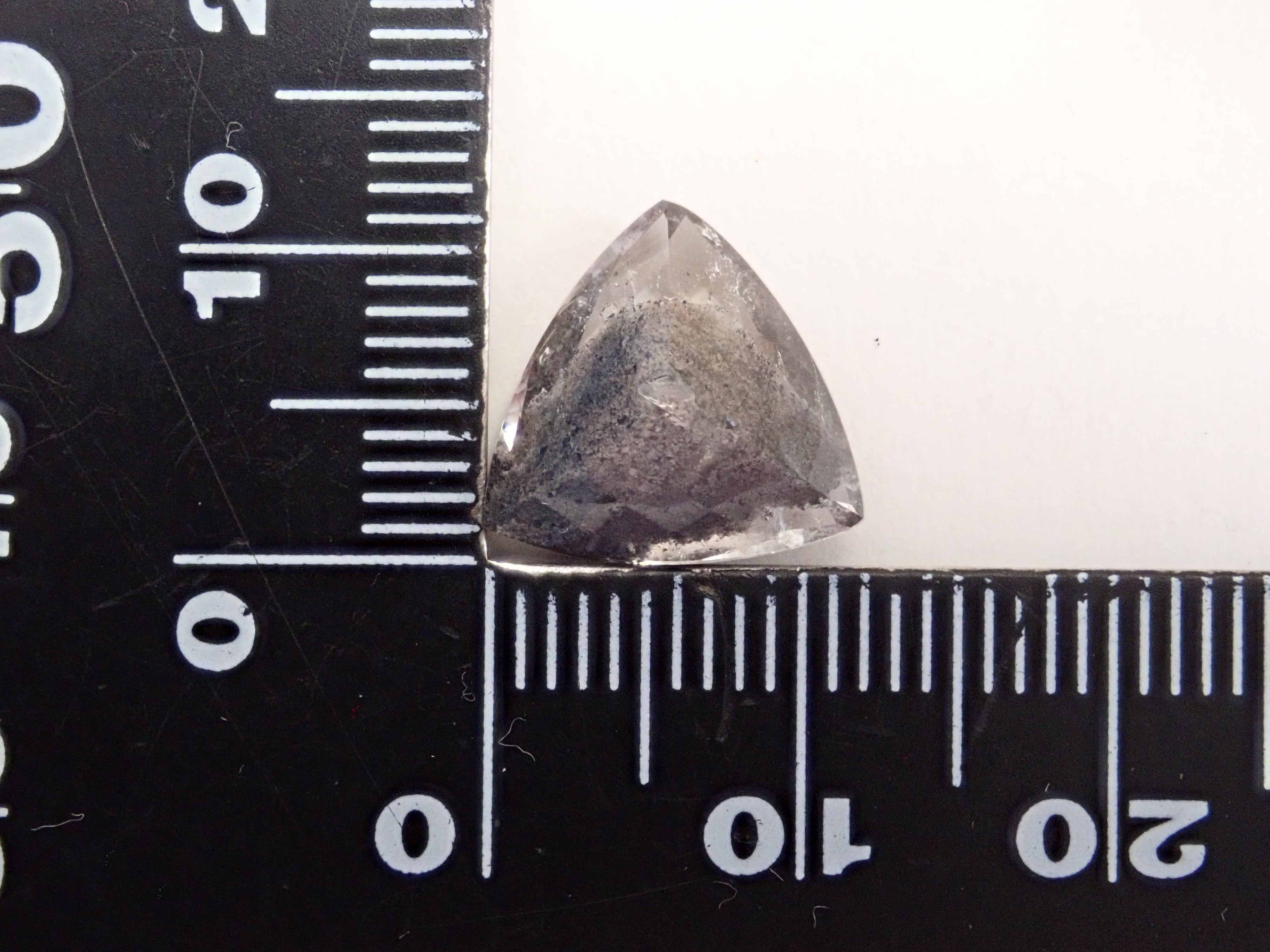 【12561990掲載】ブラジル産ブラックガーデンクォーツ 4.278ctルース