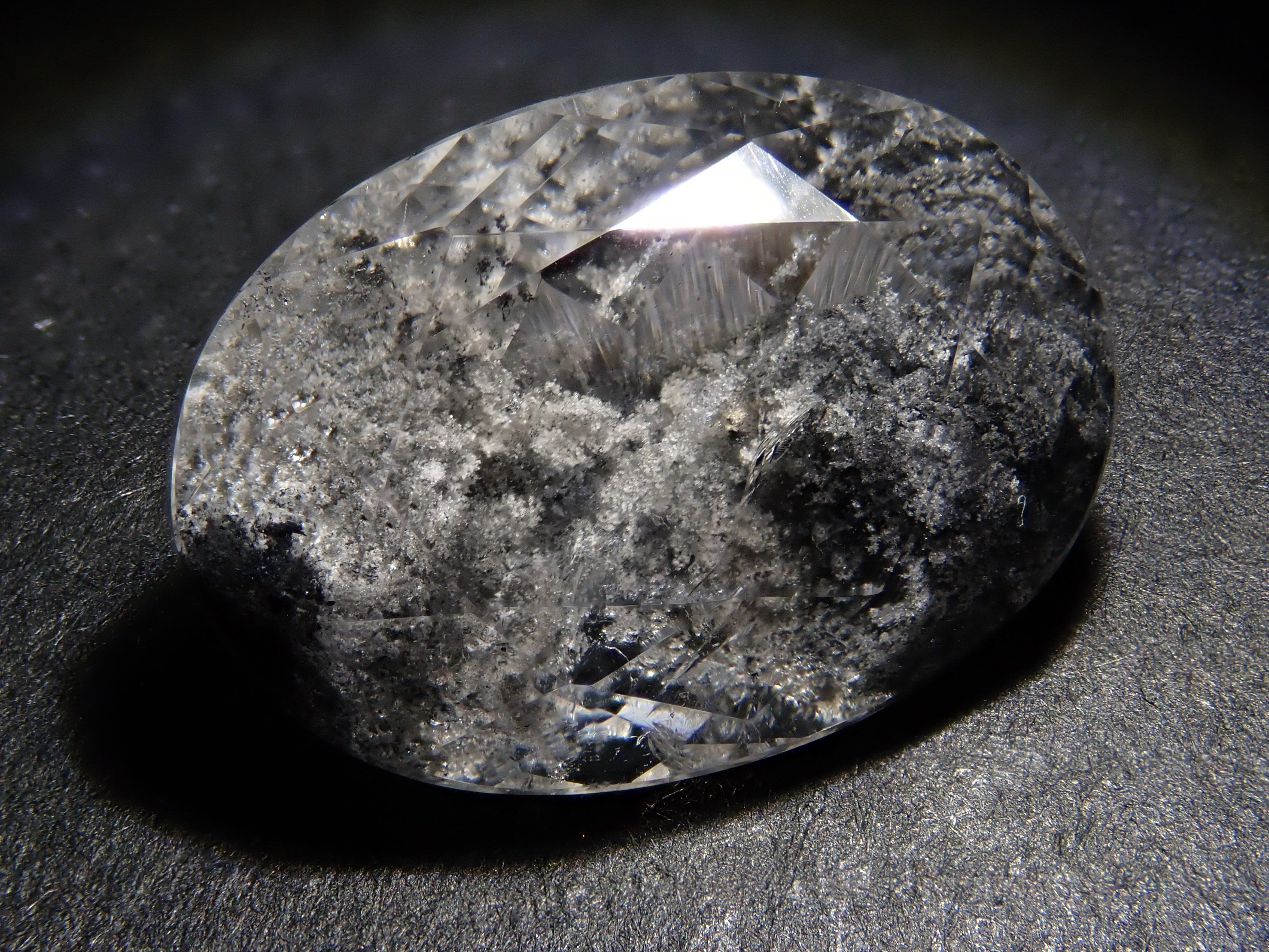 【12561991掲載】ブラジル産ブラックガーデンクォーツ 5.722ctルース