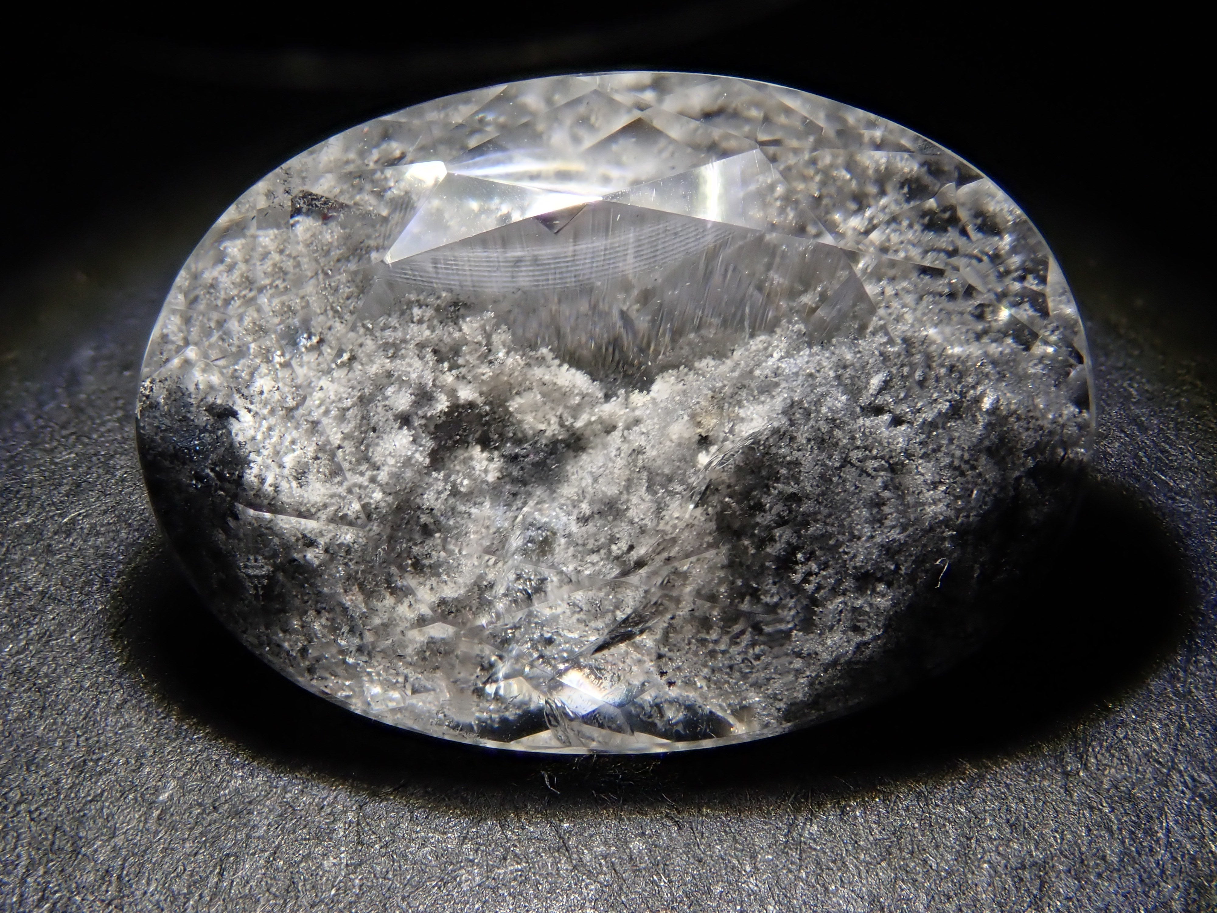 【12561991掲載】ブラジル産ブラックガーデンクォーツ 5.722ctルース