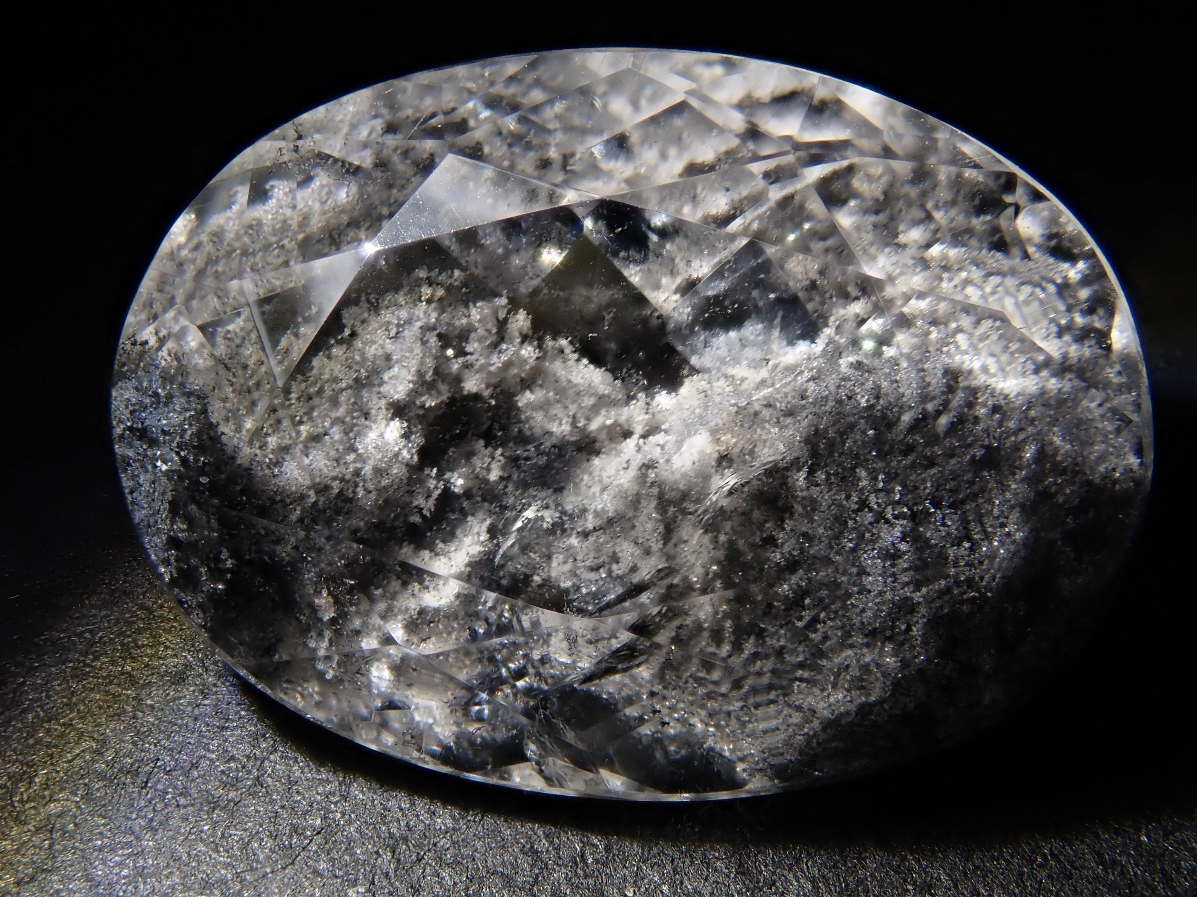 【12561991掲載】ブラジル産ブラックガーデンクォーツ 5.722ctルース