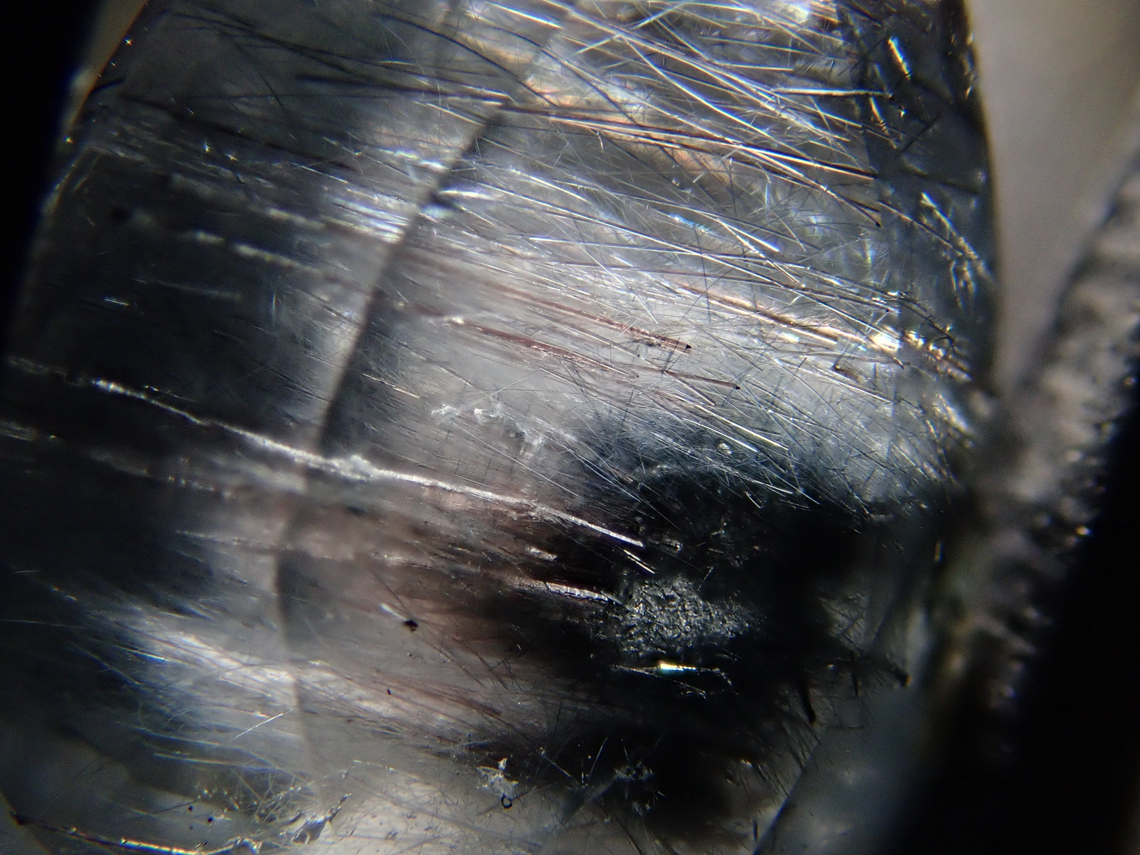 【12561992掲載】ブラジル産ブルートルマリンインクォーツ 3.379ctルース