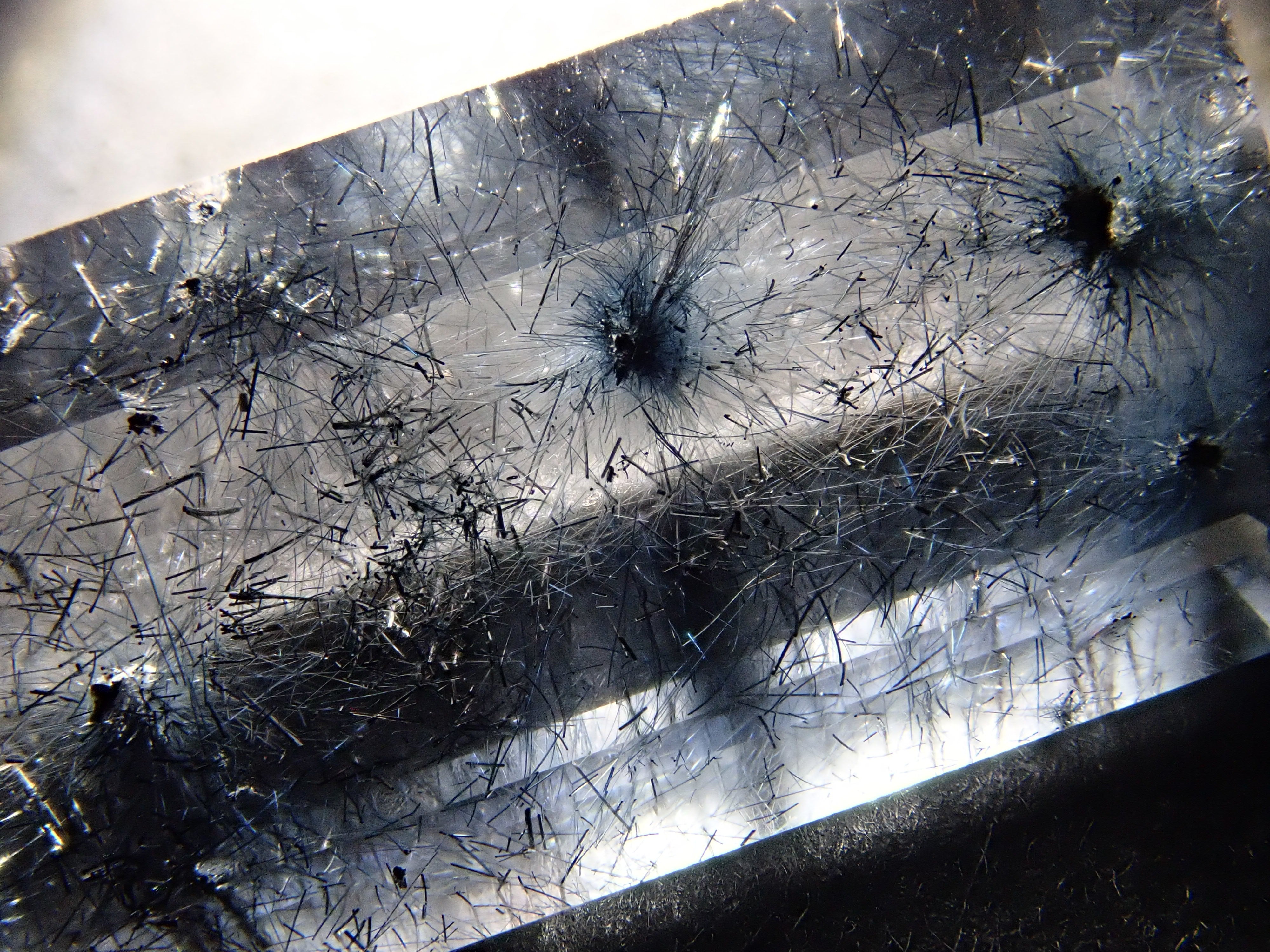 【12561994掲載】ブラジル産ブルートルマリンインクォーツ 9.251ctルース