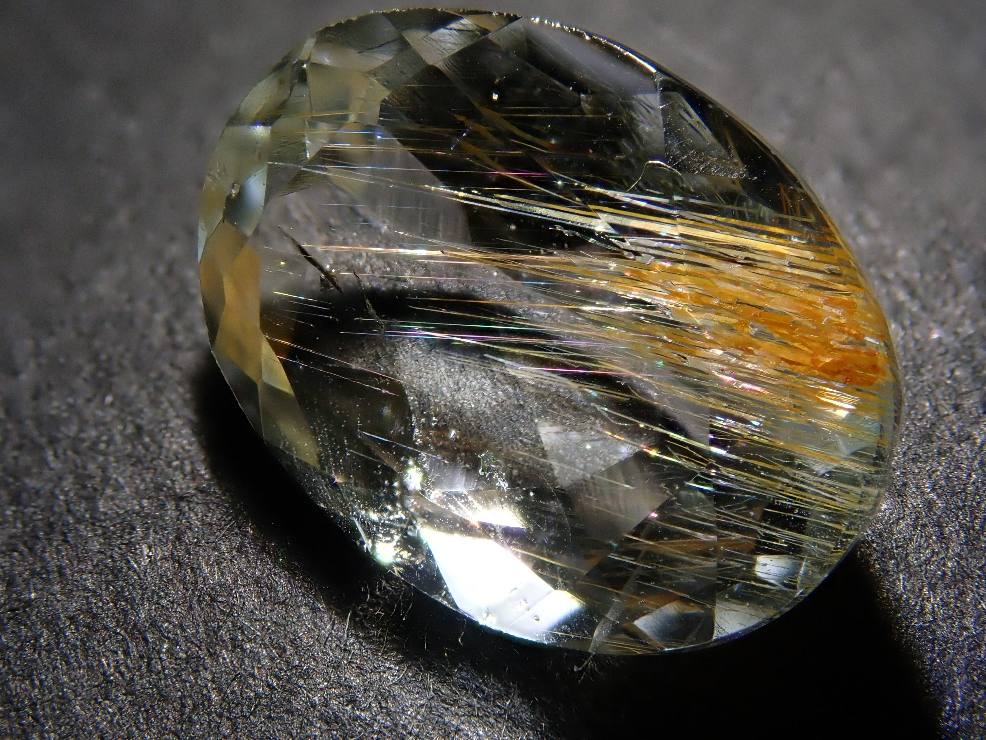 【12562022掲載】ブラジル産ライモナイトイントパーズ 5.029ctルース