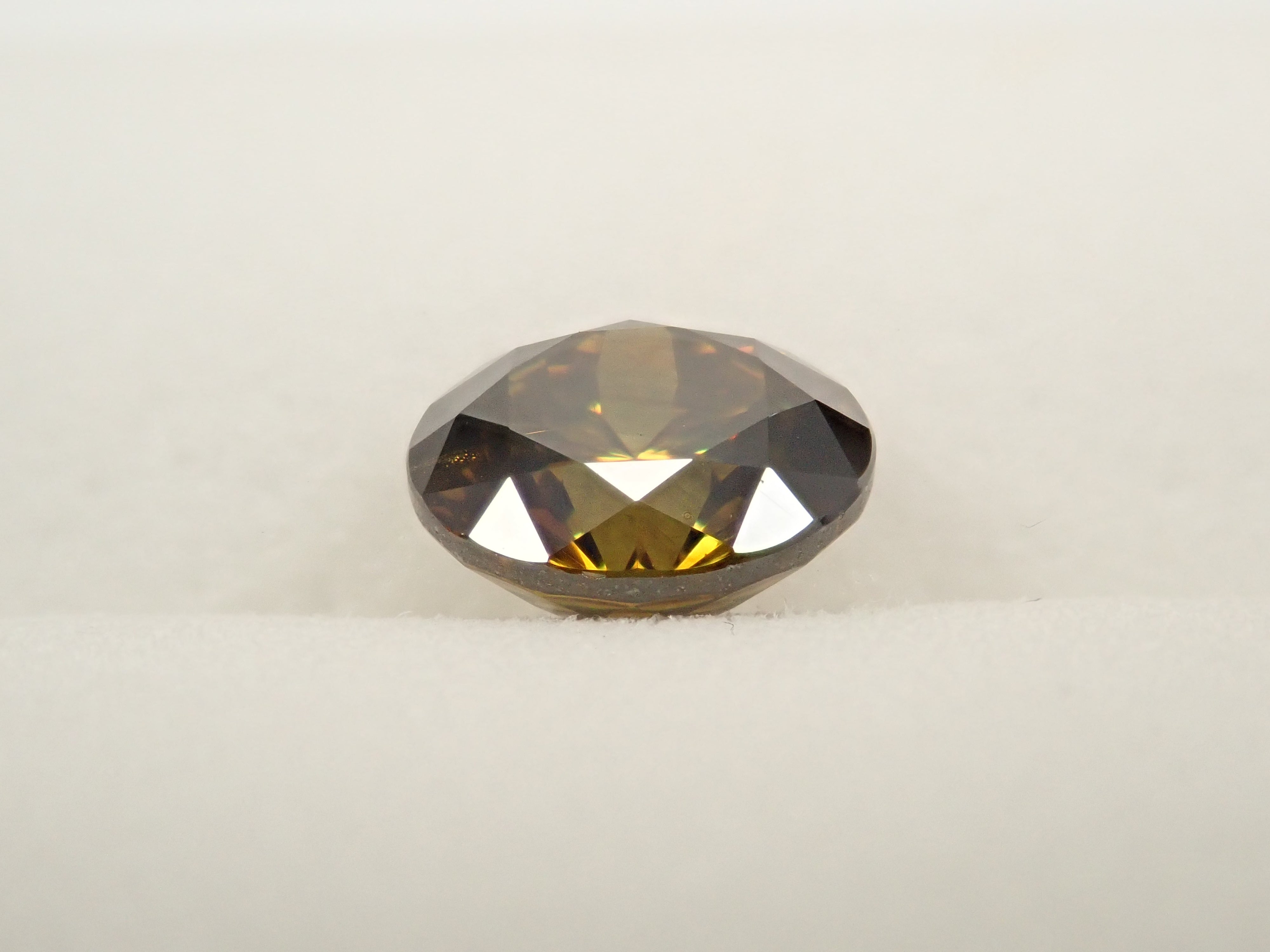 【12562013掲載】ブルガリア産スファレライト 2.233ctルース