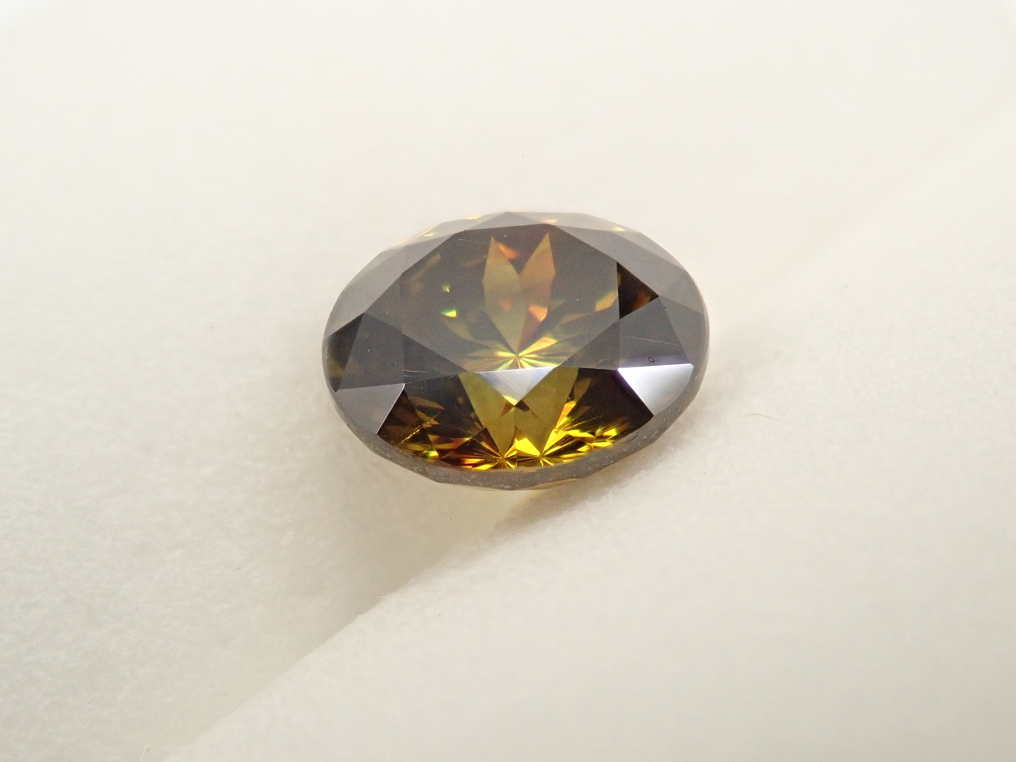 【12562013掲載】ブルガリア産スファレライト 2.233ctルース