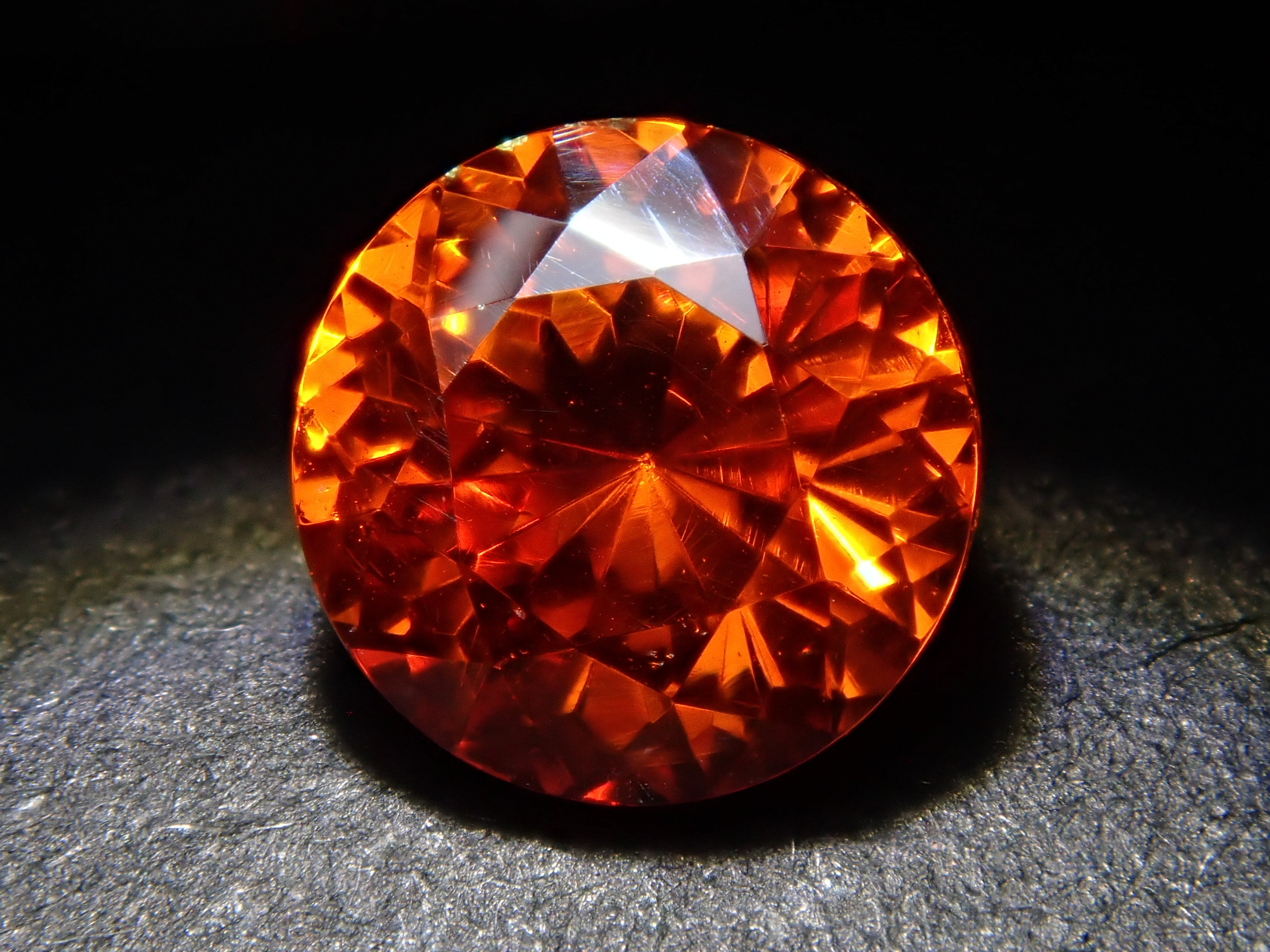 【12562005掲載】スペイン産スファレライト 0.878ctルース