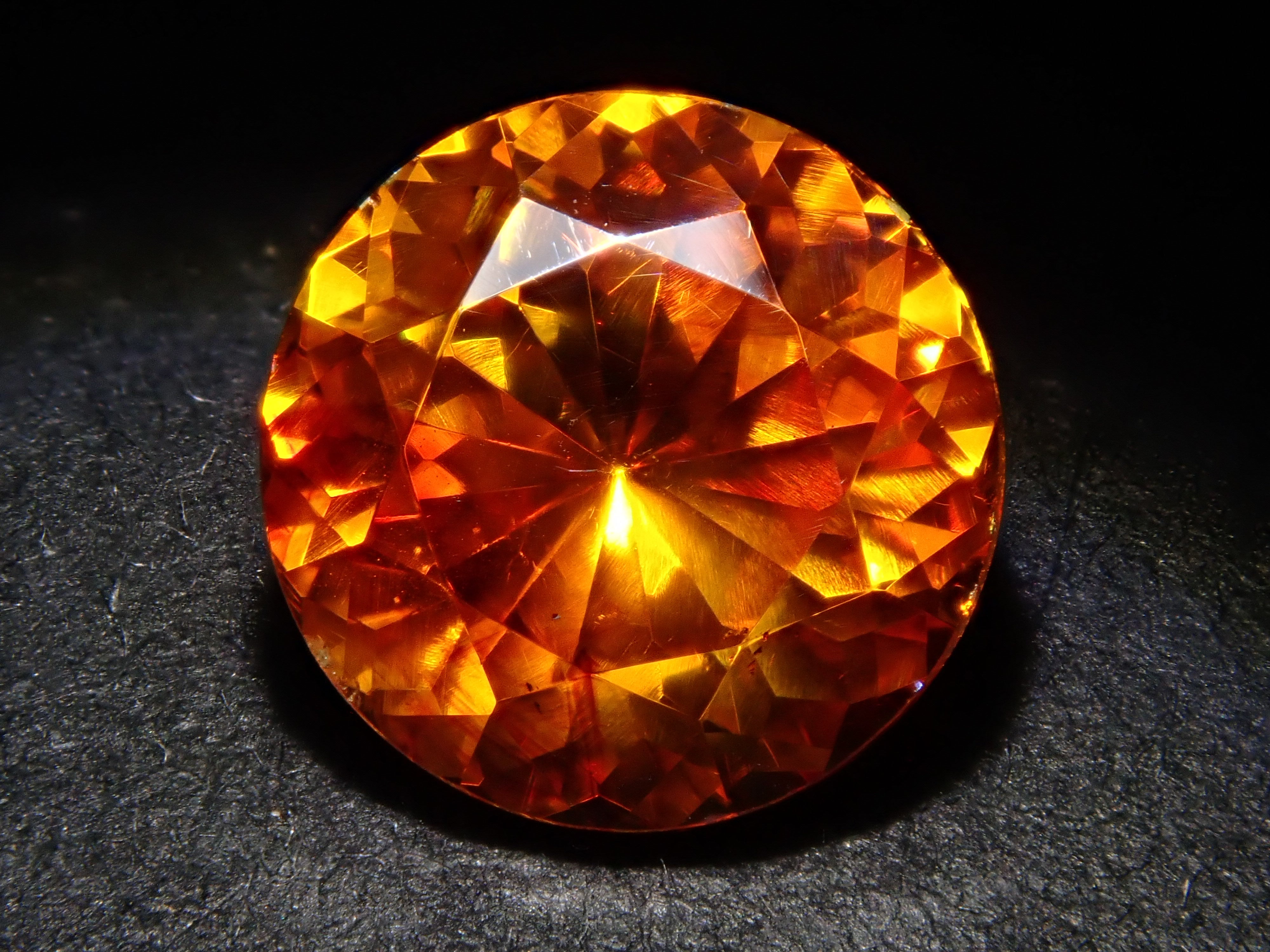 【12562008掲載】スペイン産スファレライト 1.708ctルース