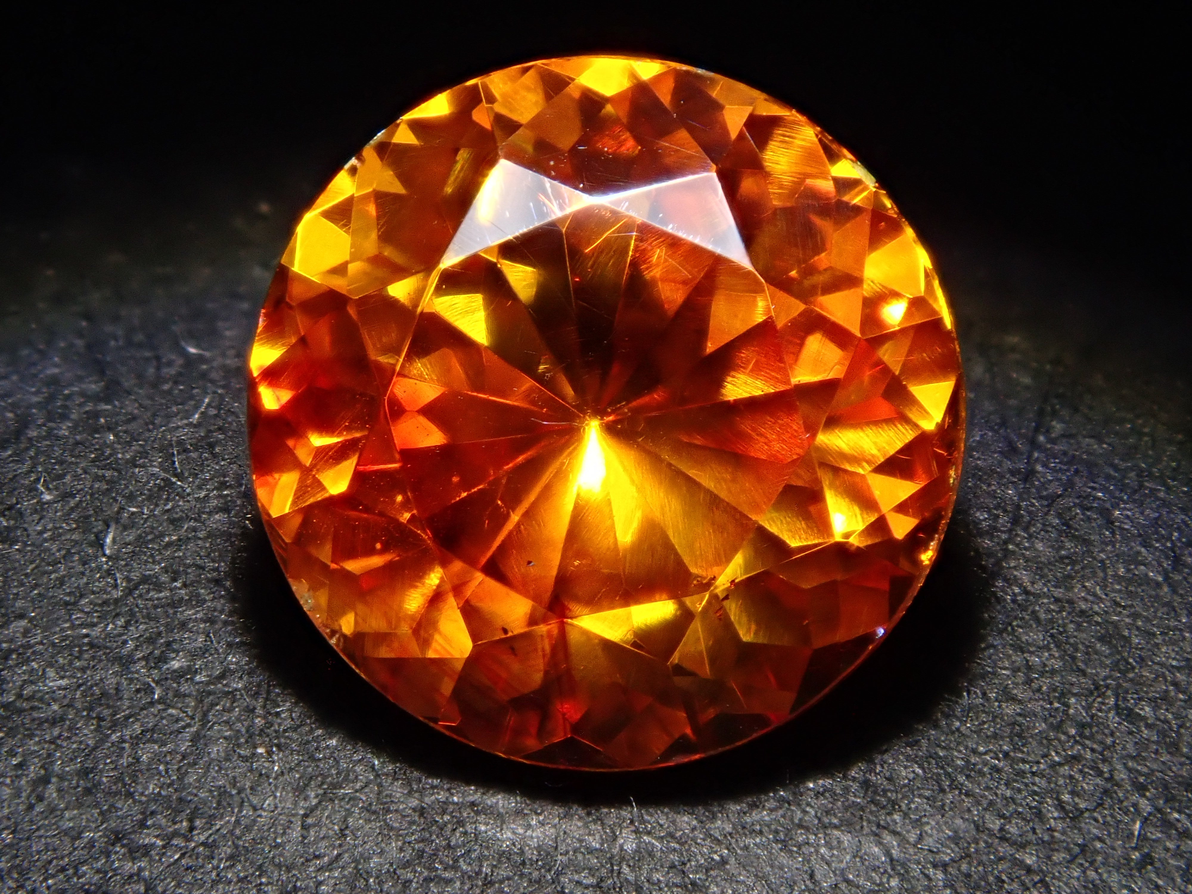 【12562008掲載】スペイン産スファレライト 1.708ctルース