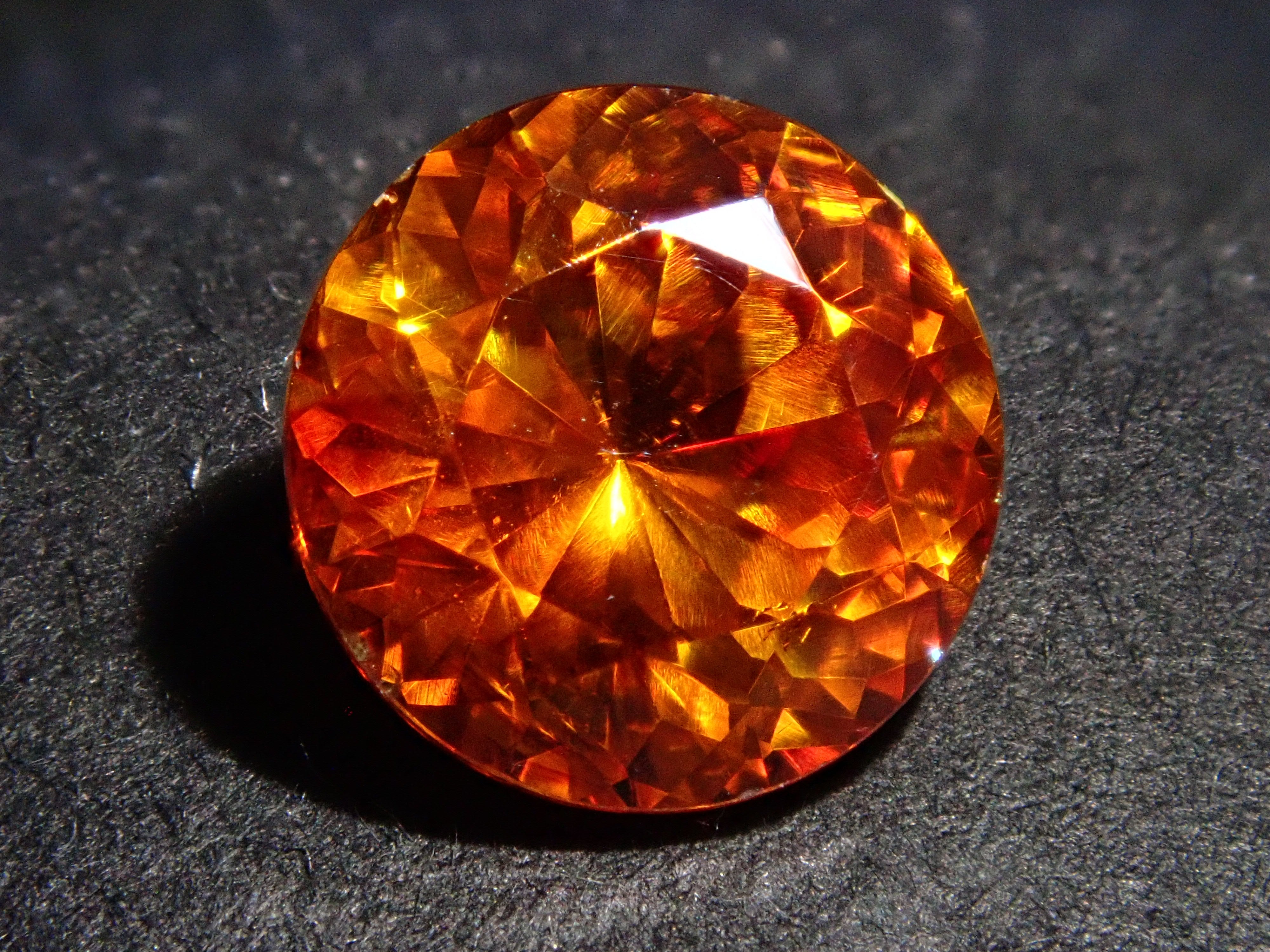 【12562008掲載】スペイン産スファレライト 1.708ctルース