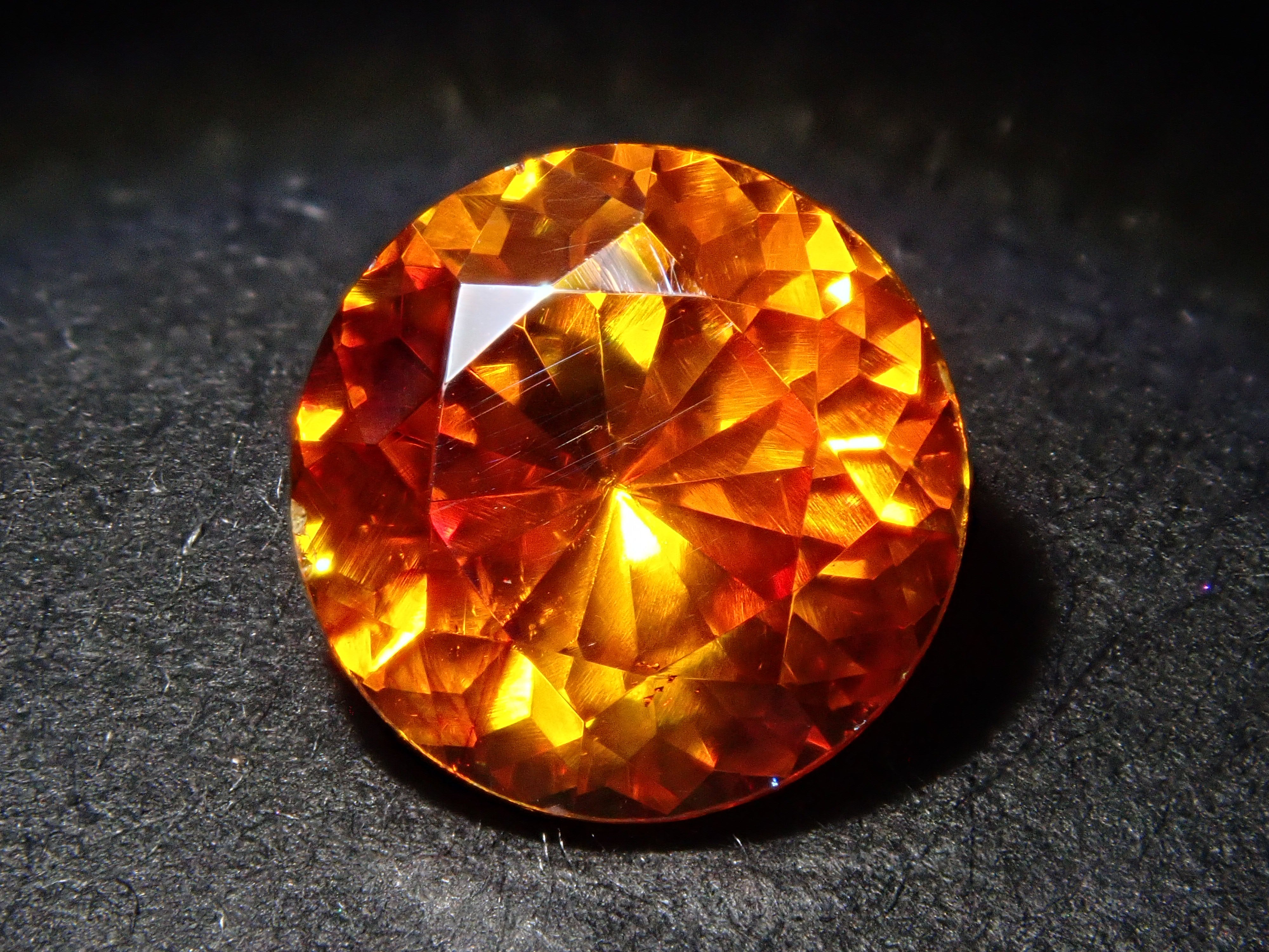 【12562008掲載】スペイン産スファレライト 1.708ctルース