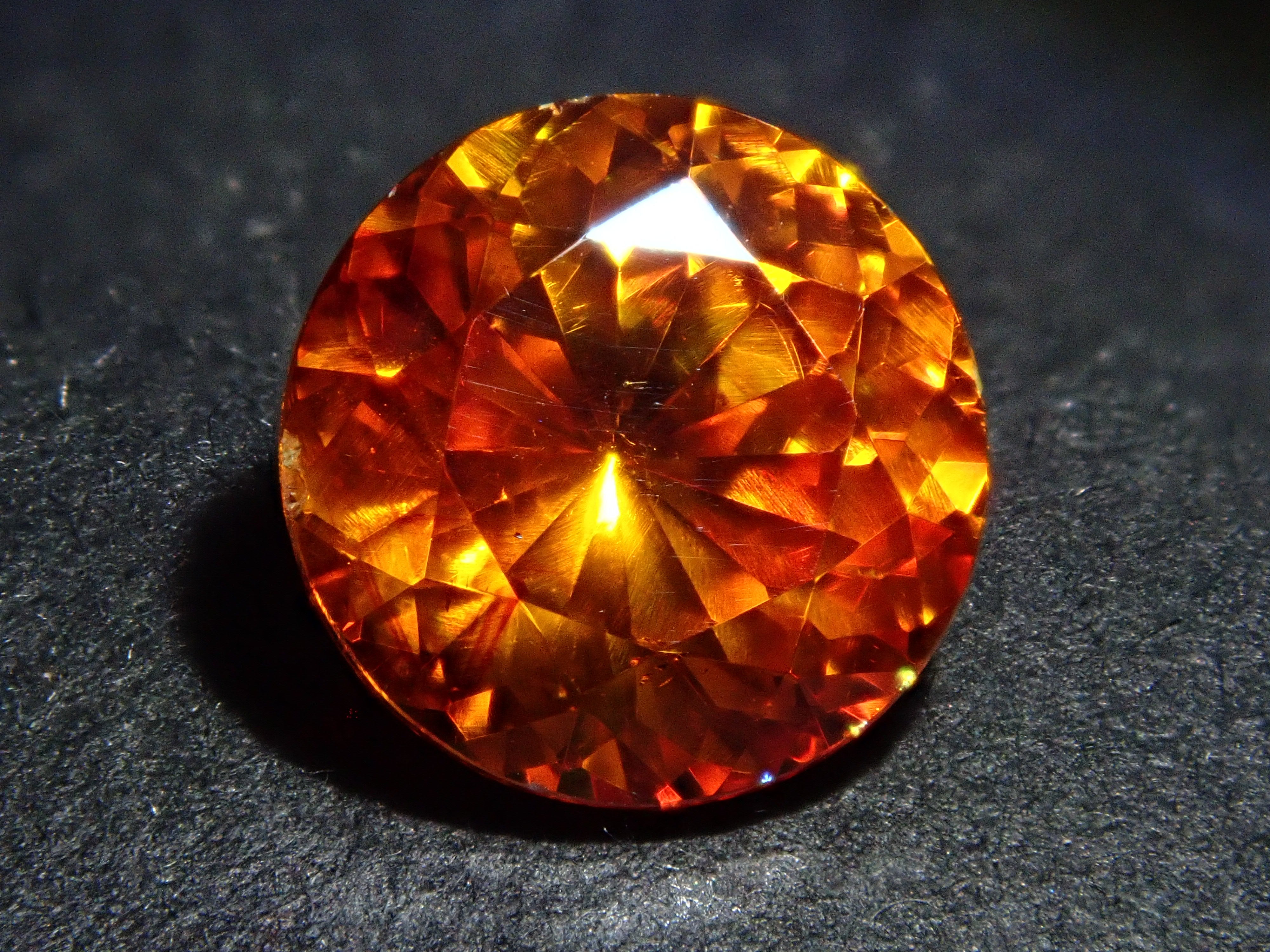 【12562008掲載】スペイン産スファレライト 1.708ctルース