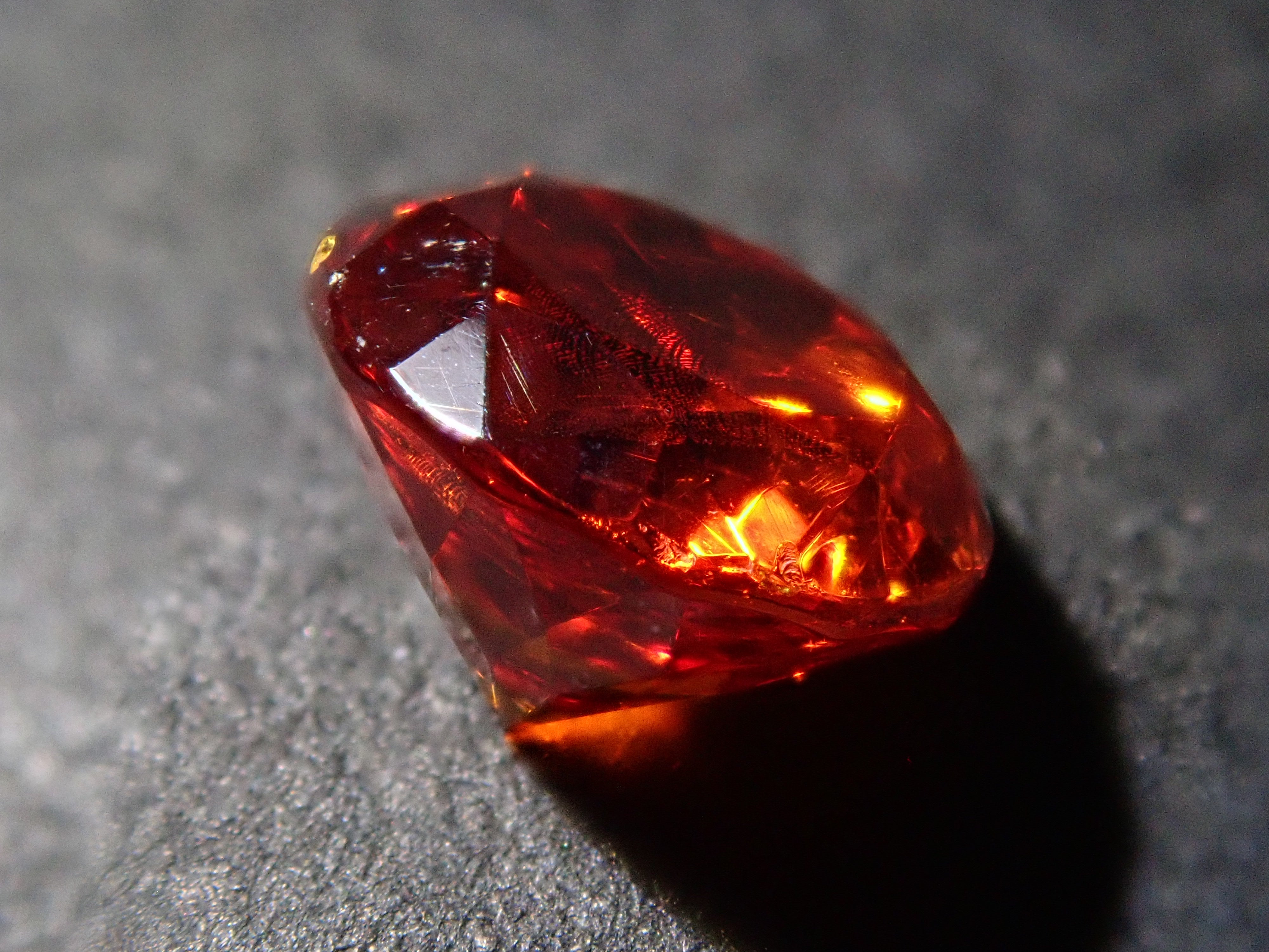 【12562009掲載】スペイン産スファレライト 1.475ctルース