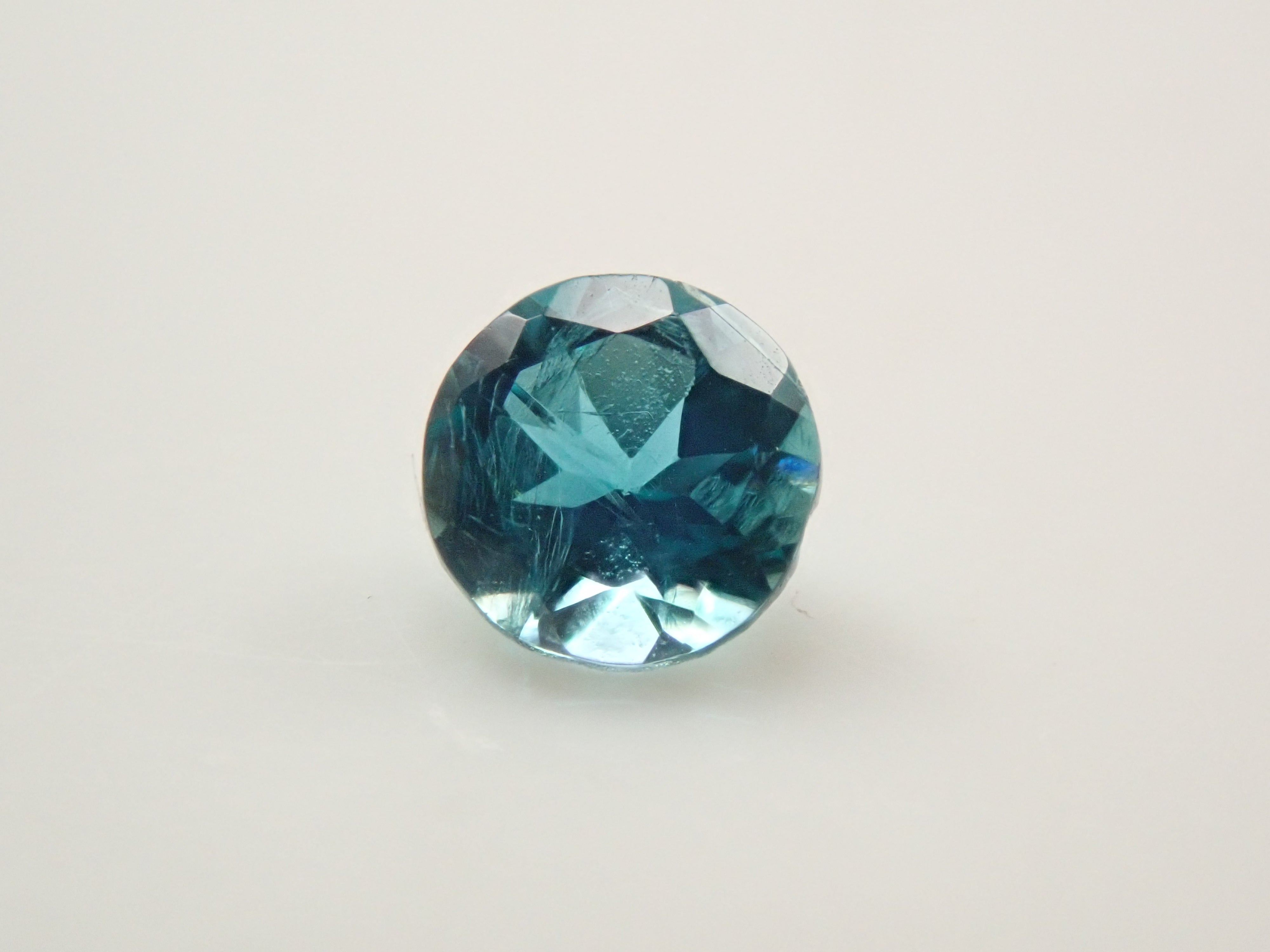 マダガスカル産グランディディエライト 0.108ctルース