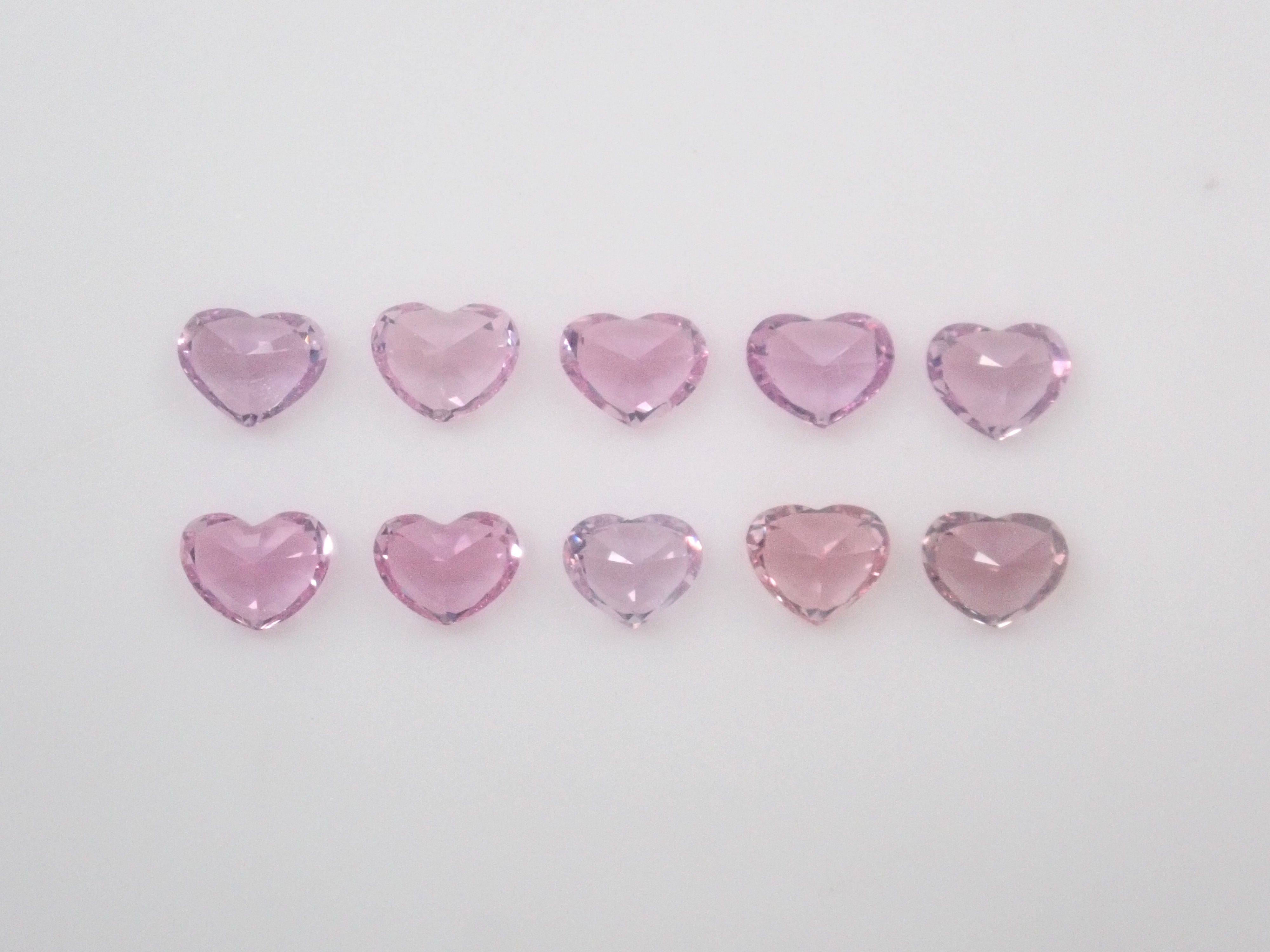【3/7 22時販売】《限定10石》マダガスカル産ピンクサファイア(パパラチアカラー含むハートシェイプ,約3×2.3mm)《複数購入割引有》