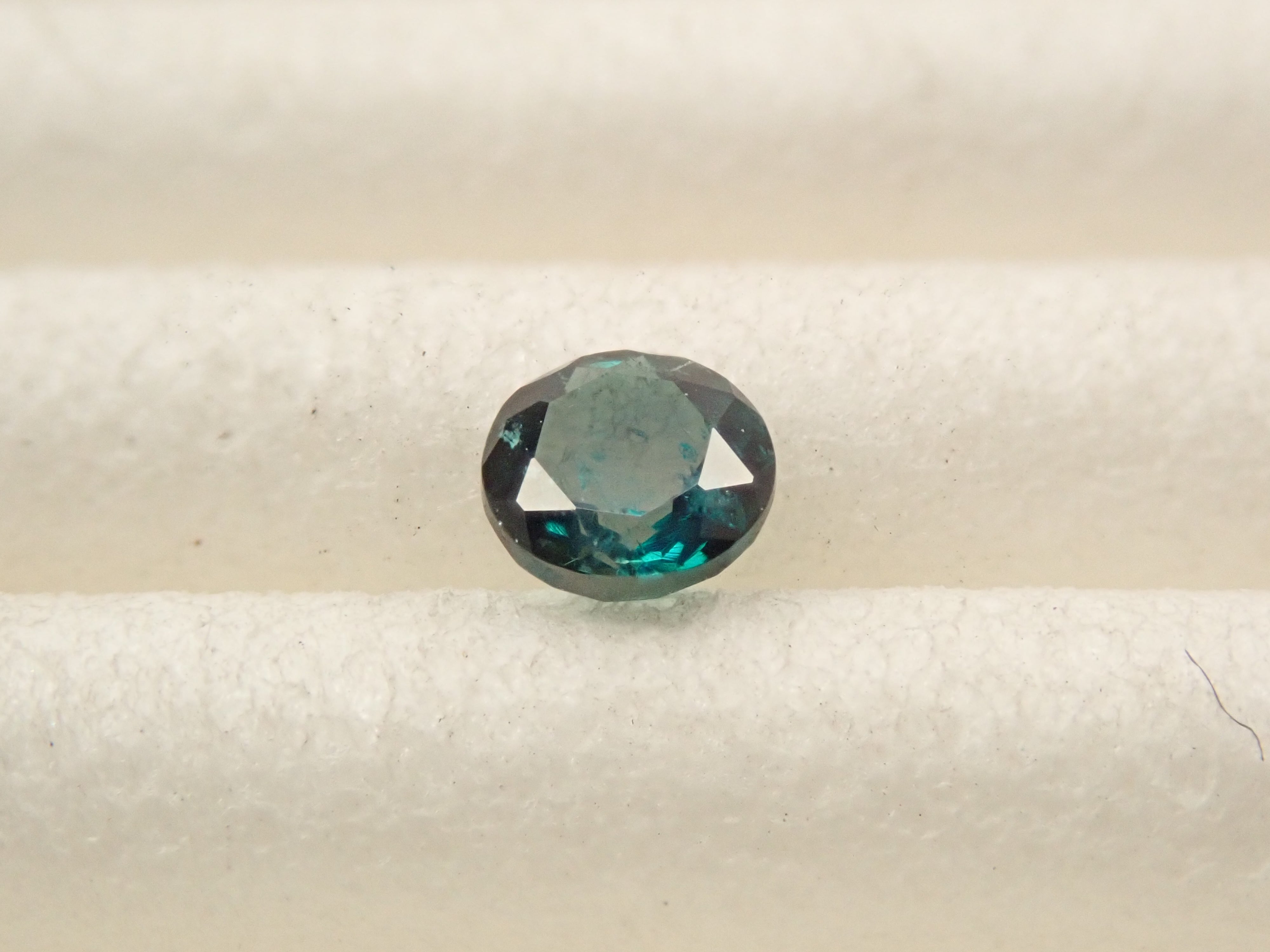 マダガスカル産グランディディエライト 0.109ctルース