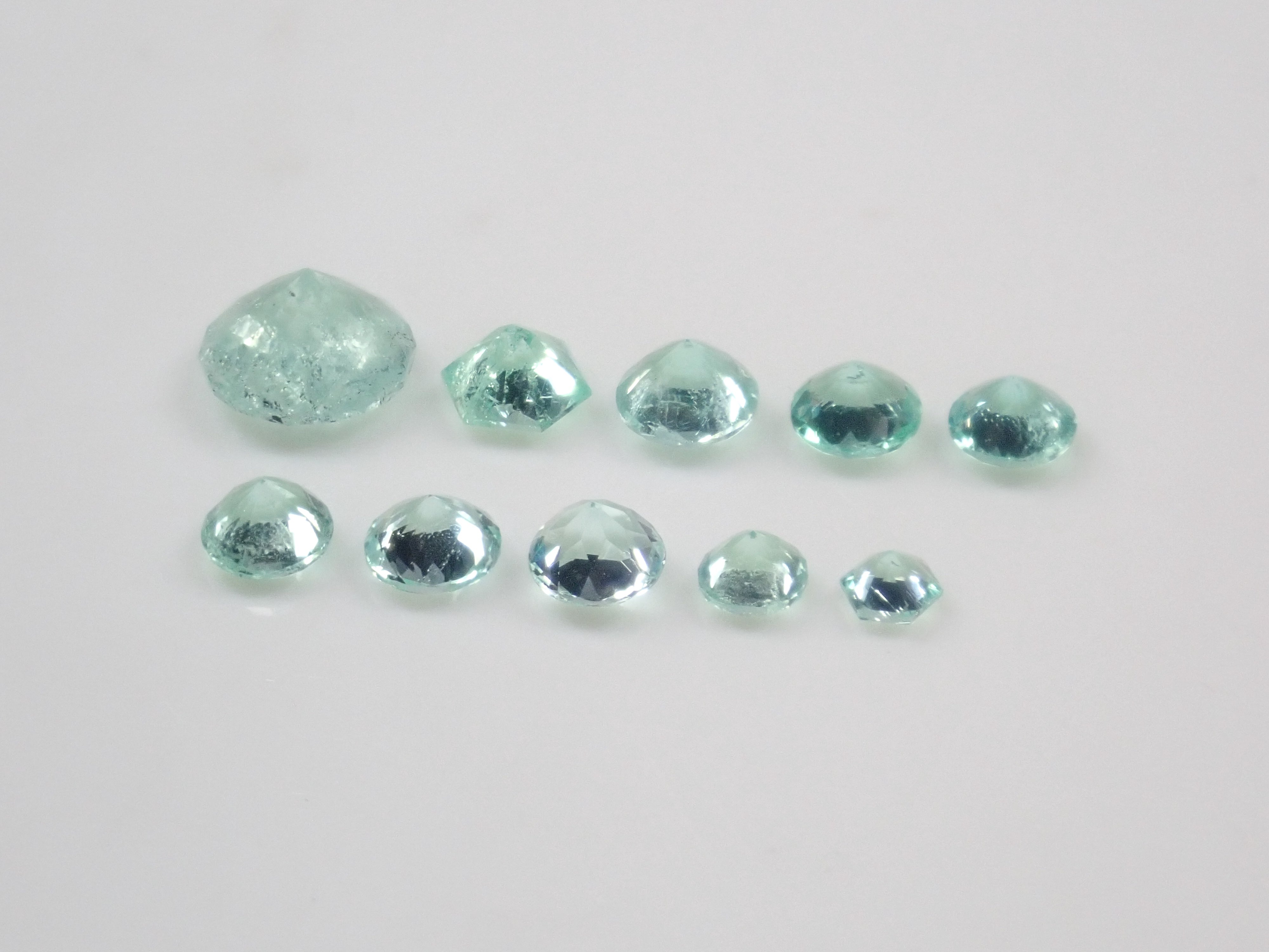 《Limited to 20 Stones》Emerald Gacha: Win a 2.2ct Columbia Emerald Koshu-Kiseki Cut (normally 79,800 yen) or an Emerald Cat's Eye! 《Multiple Purchase Discount Available》