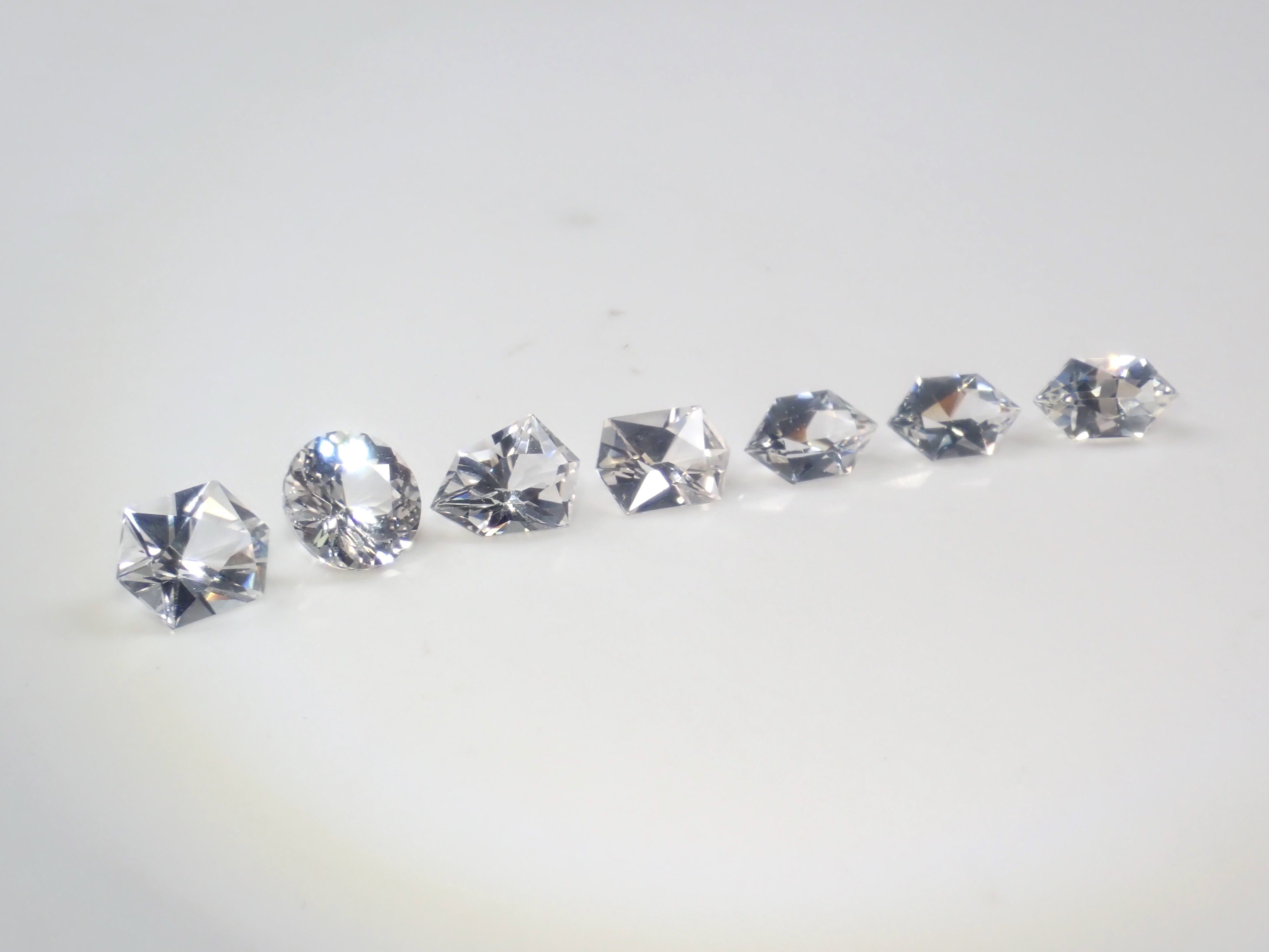 【3/1 22時販売】《限定15石》通常69,800円の甲州貴石切子10ctやシェリーカラーインペリアルトパーズ含むトパーズガチャ《複数購入割引有》