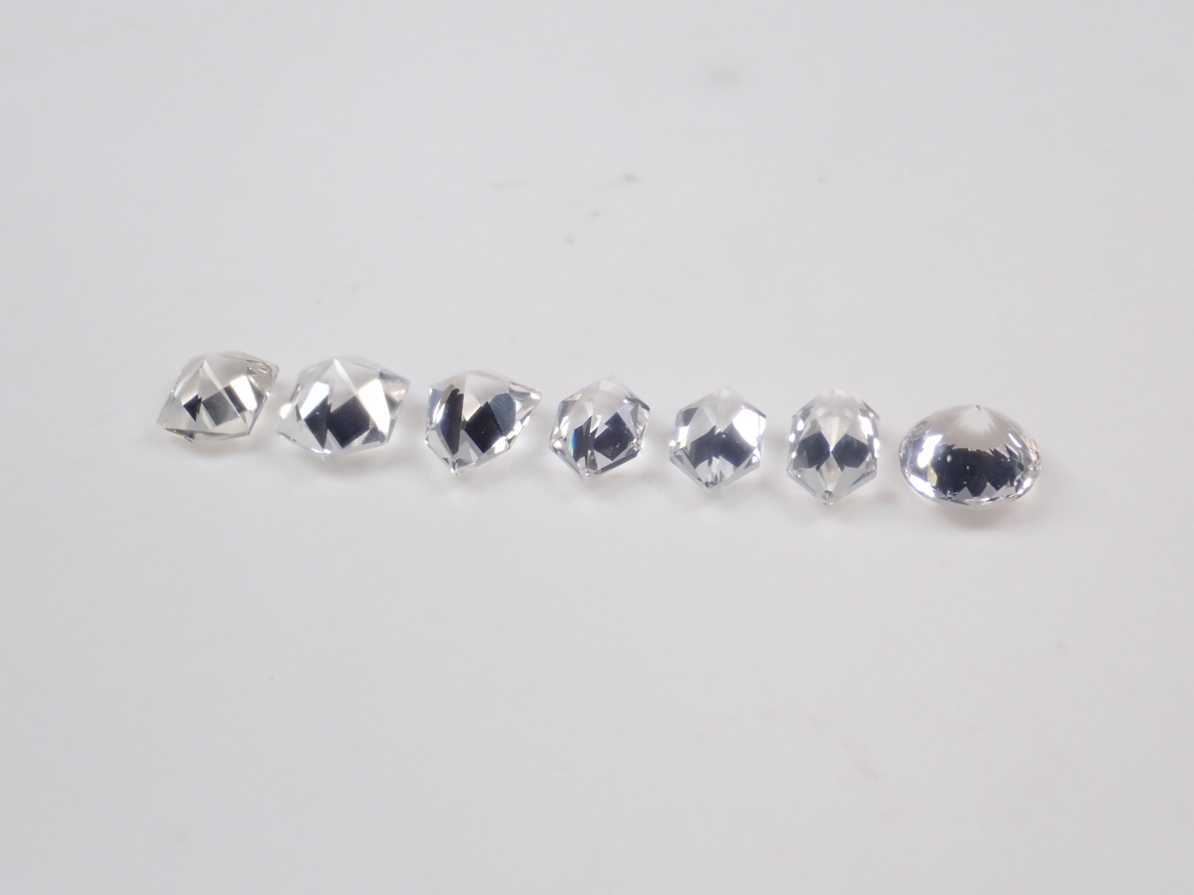 【3/1 22時販売】《限定15石》通常69,800円の甲州貴石切子10ctやシェリーカラーインペリアルトパーズ含むトパーズガチャ《複数購入割引有》